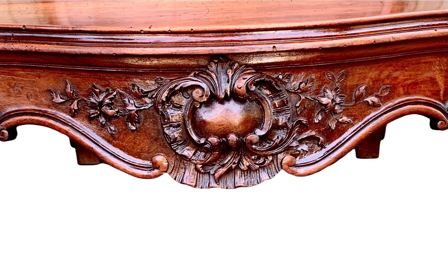 Antique French Provincial Carved Walnut Louie XV Style Prie-Dieu 8