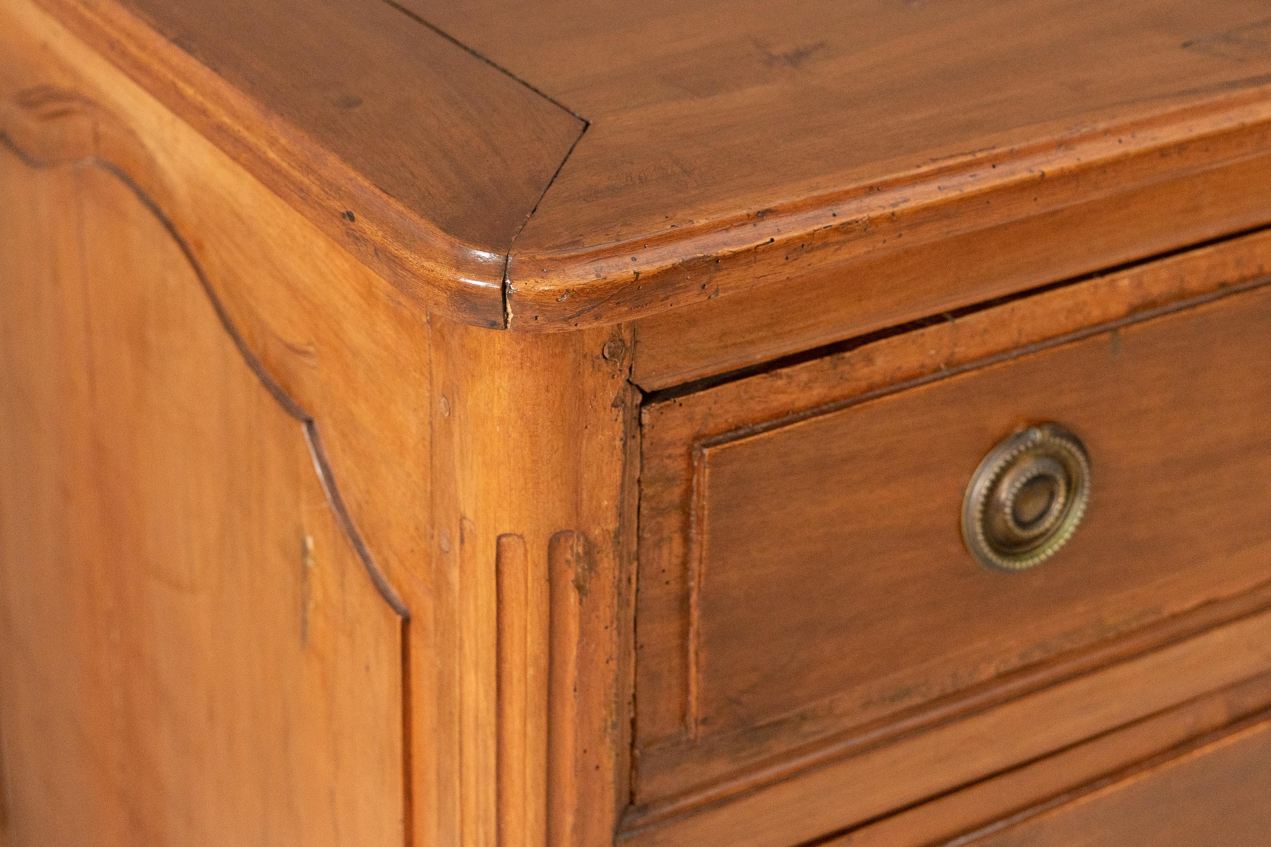Ancienne commode provinciale française en vente 5