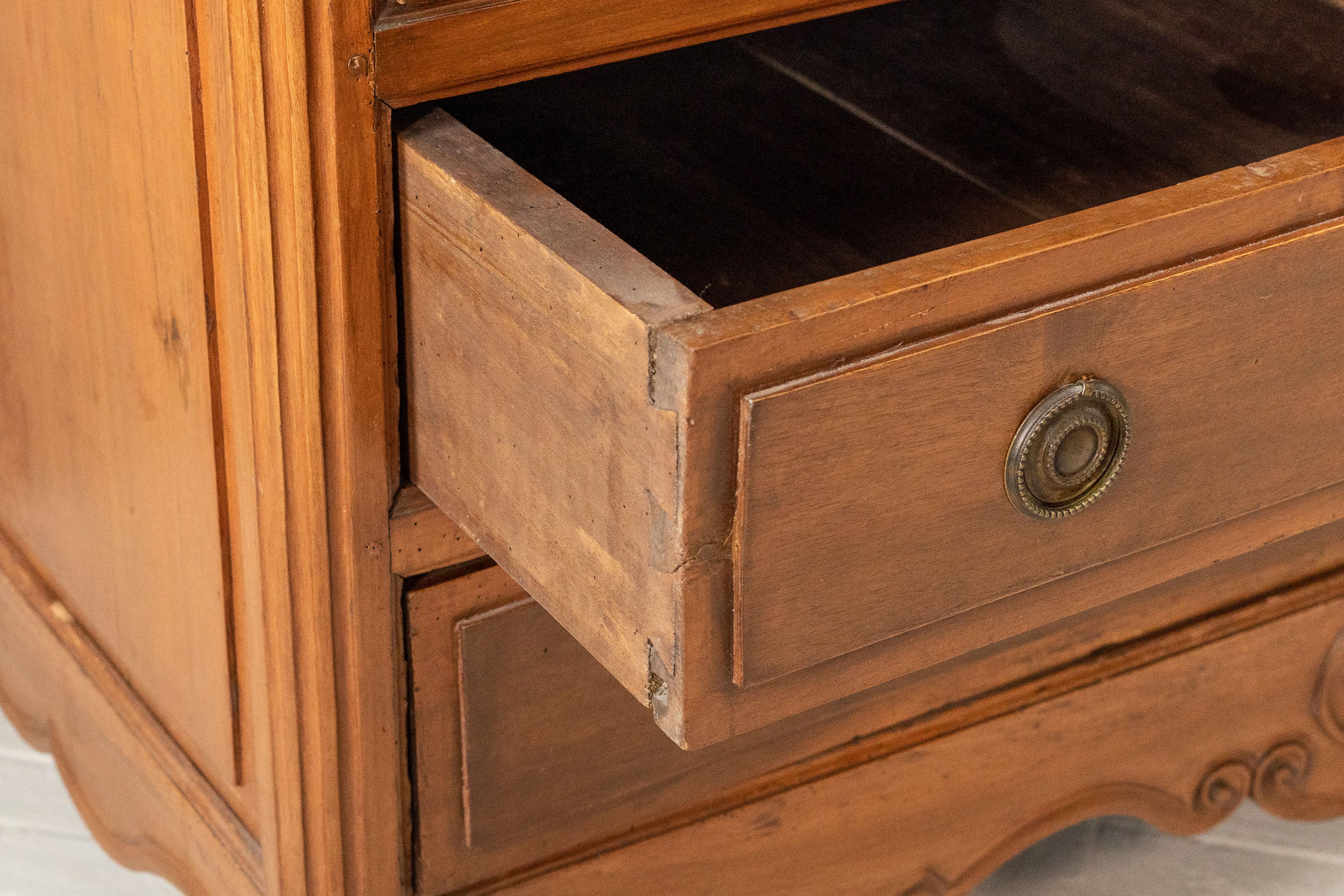 Bronze Ancienne commode provinciale française en vente