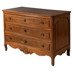 Ancienne commode provinciale française