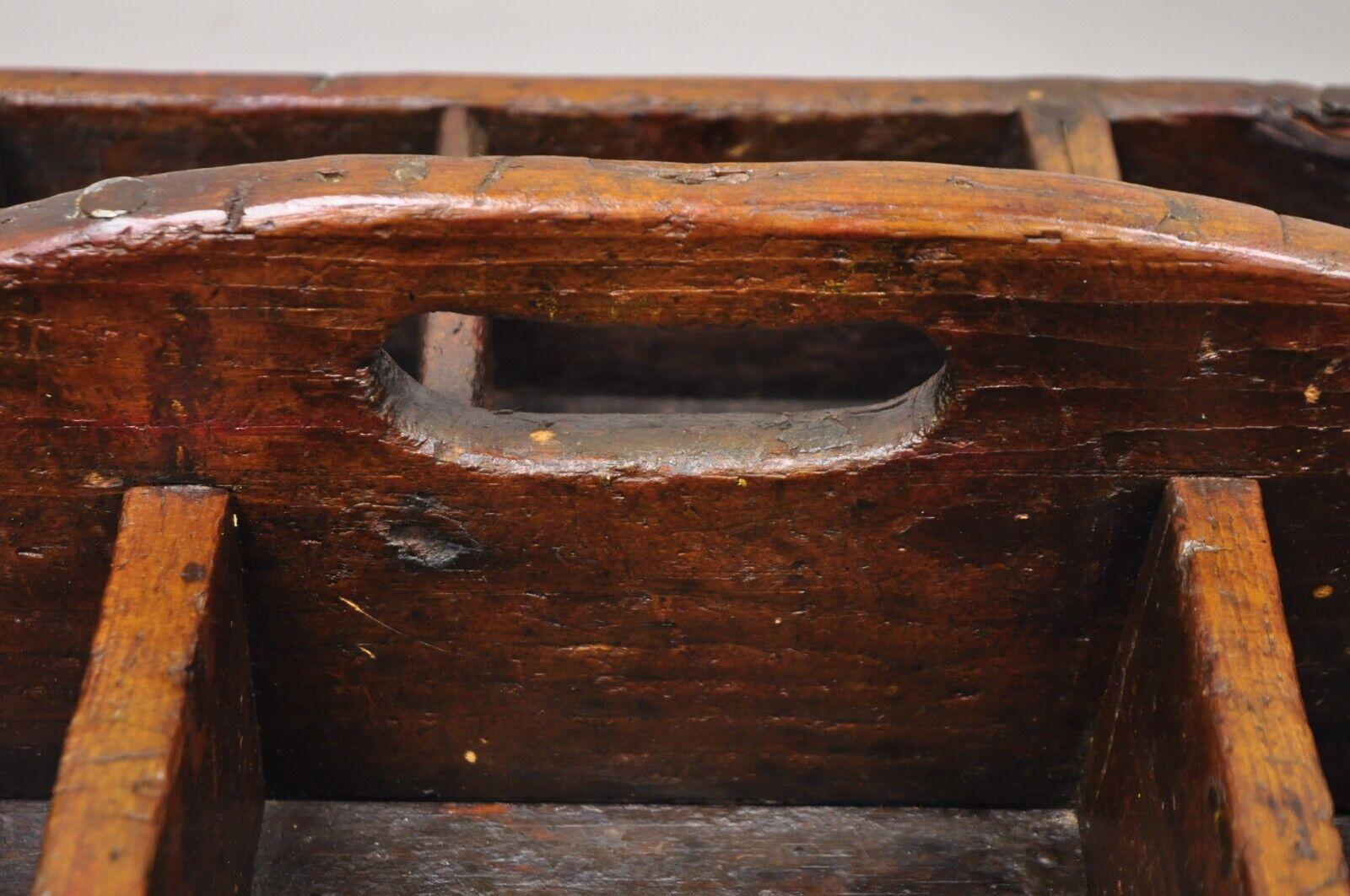 Antike französische Provence Holz Aufbewahrungsbox/Schreibtisch Organizer aus Holz (Französische Provence) im Angebot