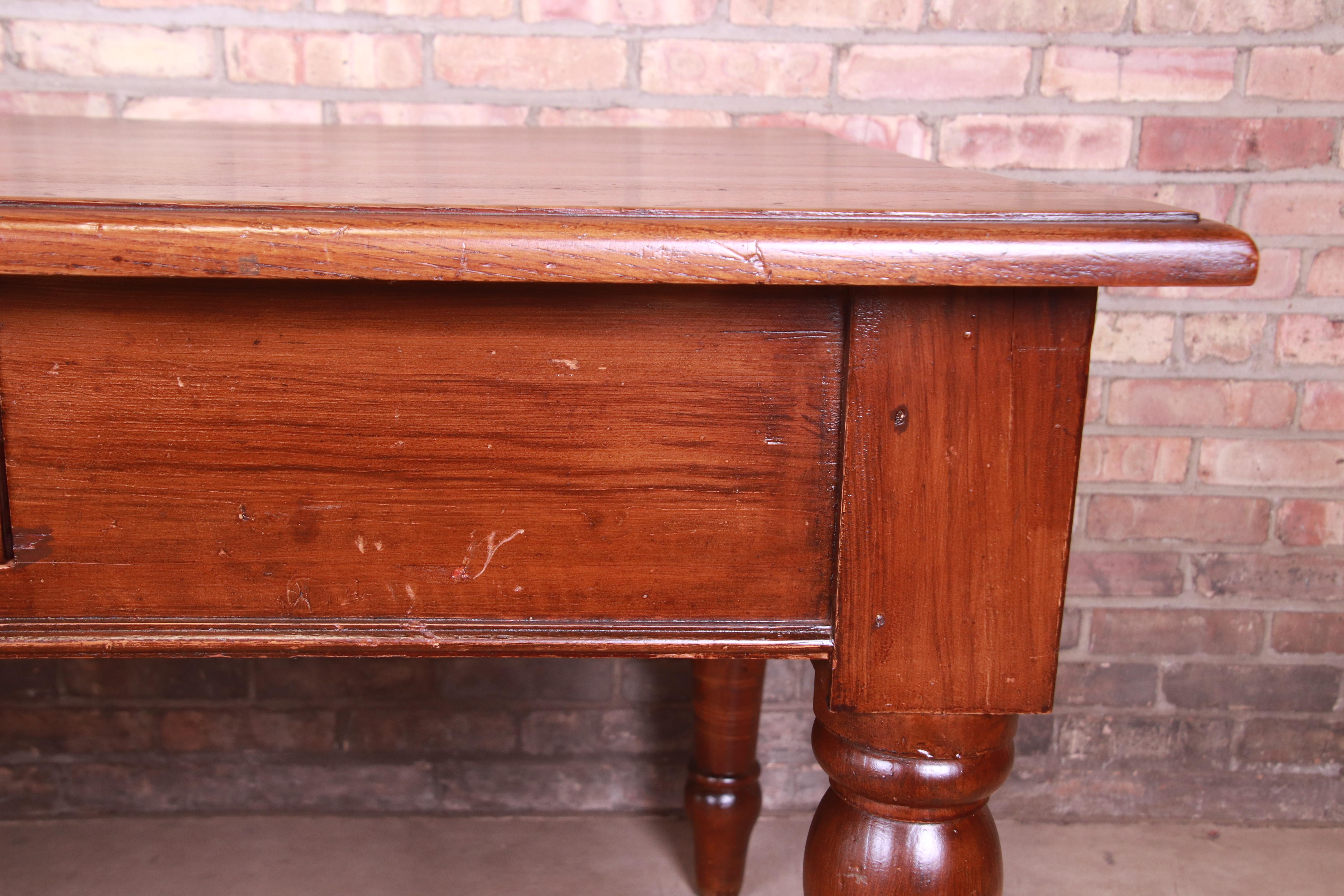 Antique French Provincial Elm Wood Harvest Farm Table With Drawers, Circa 1900 For Sale 4