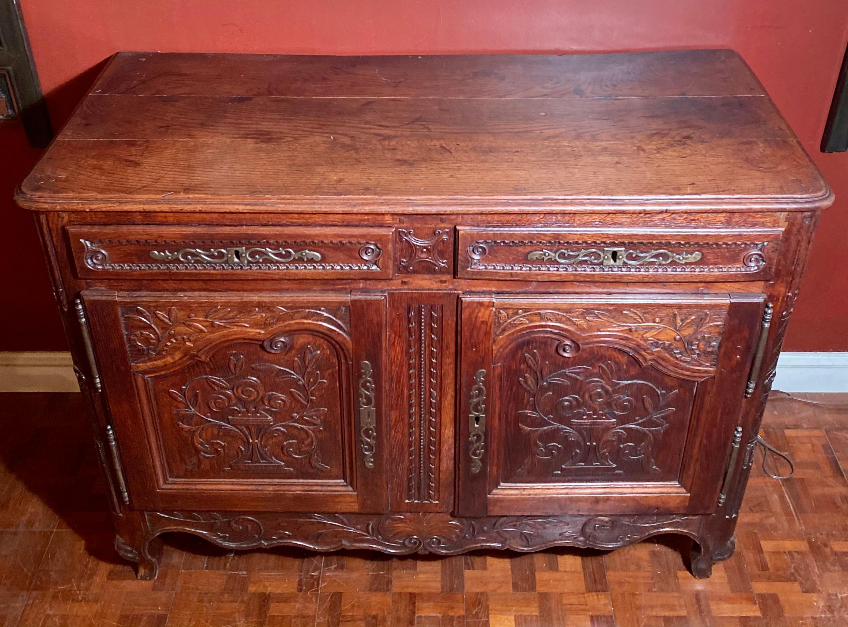 Antique 19th Century French Provincial Fruitwood Buffet. In Good Condition For Sale In New Orleans, LA
