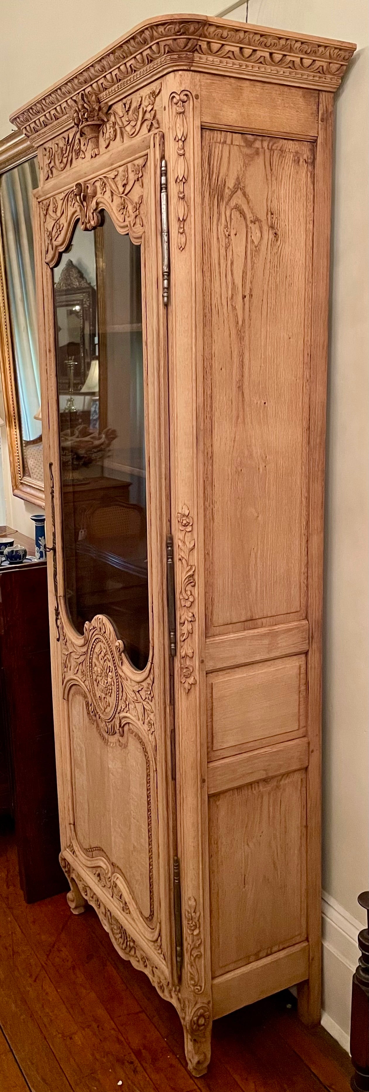 Ancienne banquette provinciale française en verre 