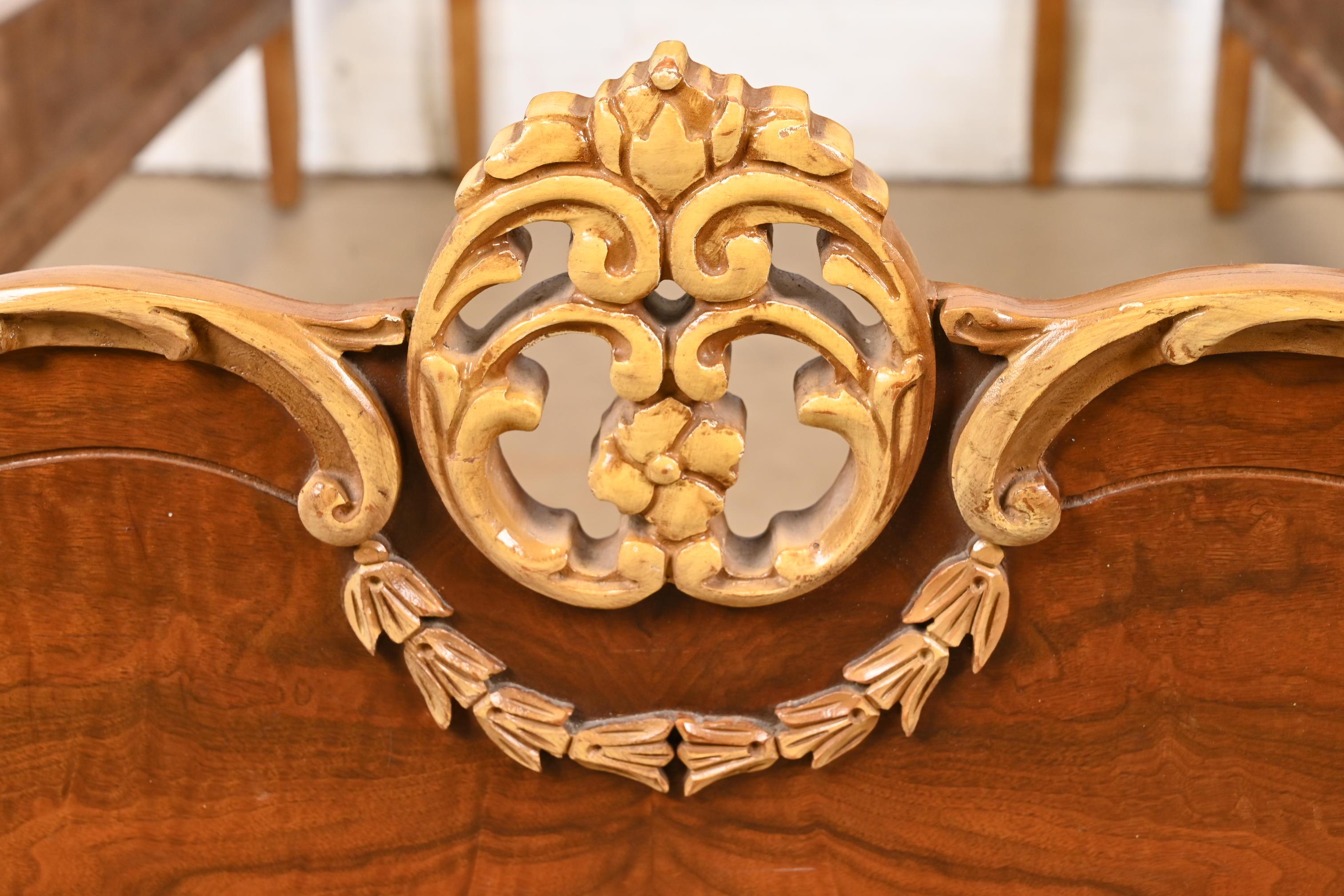 Antique French Provincial Louis XV Burled Walnut and Parcel Painted Twin Beds (Camas gemelas) 2