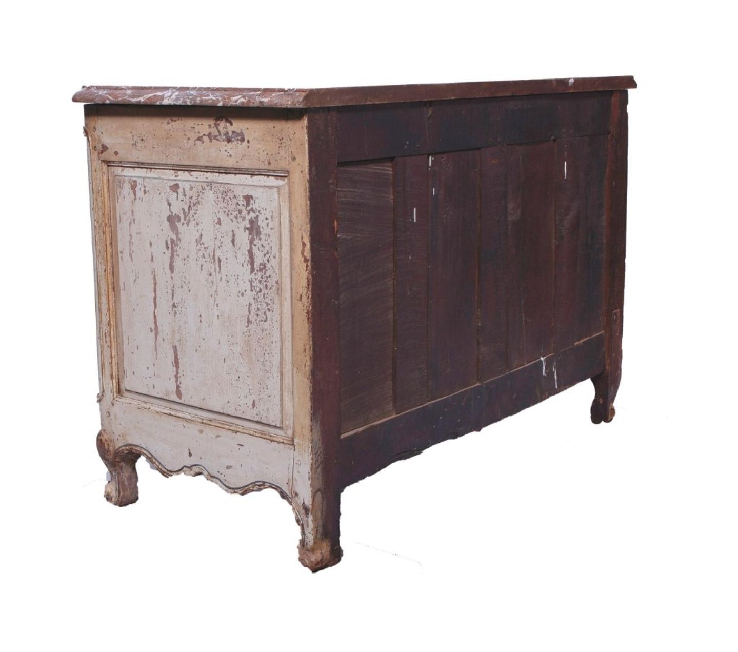 Ancienne commode provinciale française peinte de style Louis XV en vente 2
