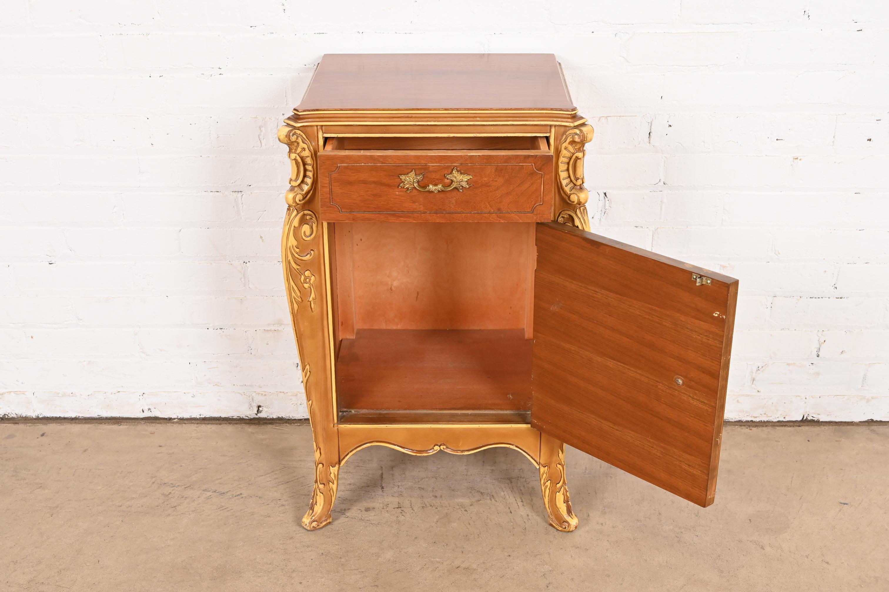 Antique French Provincial Louis XV Walnut and Parcel Painted Nightstand, 1920s For Sale 2