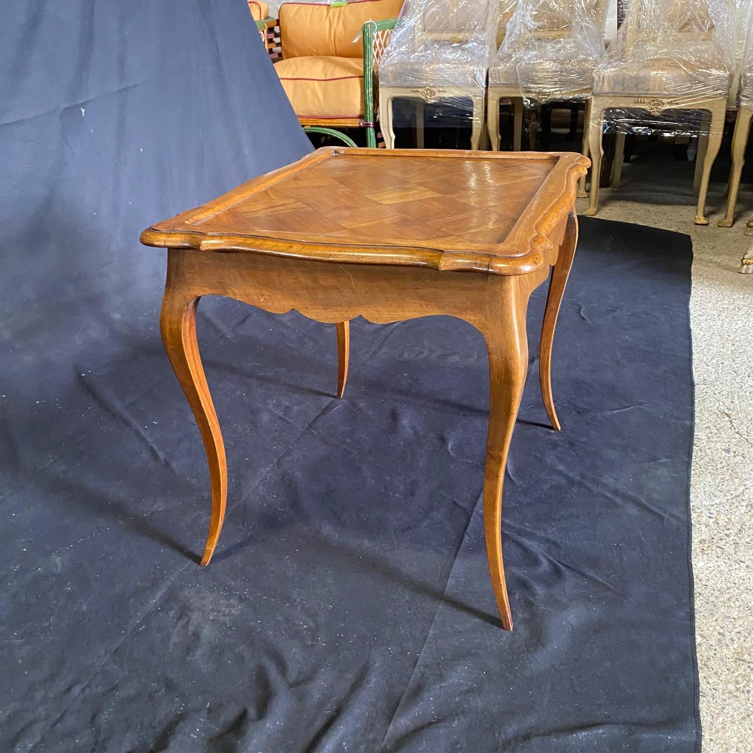 Antique French Provincial Louis XV Walnut Side Table with Rimmed Parquet Top For Sale 1