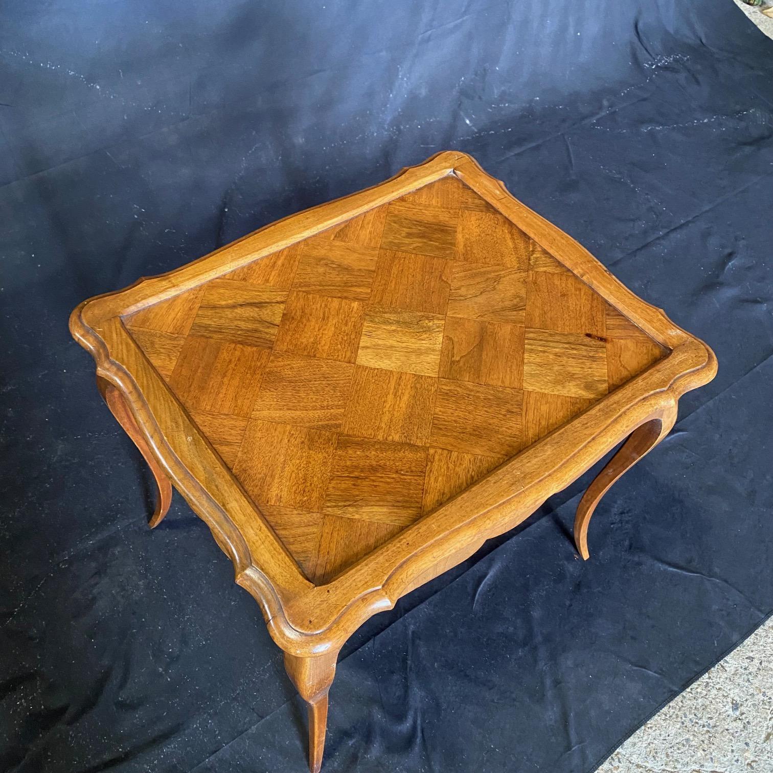 Antique French Provincial Louis XV Walnut Side Table with Rimmed Parquet Top For Sale 3