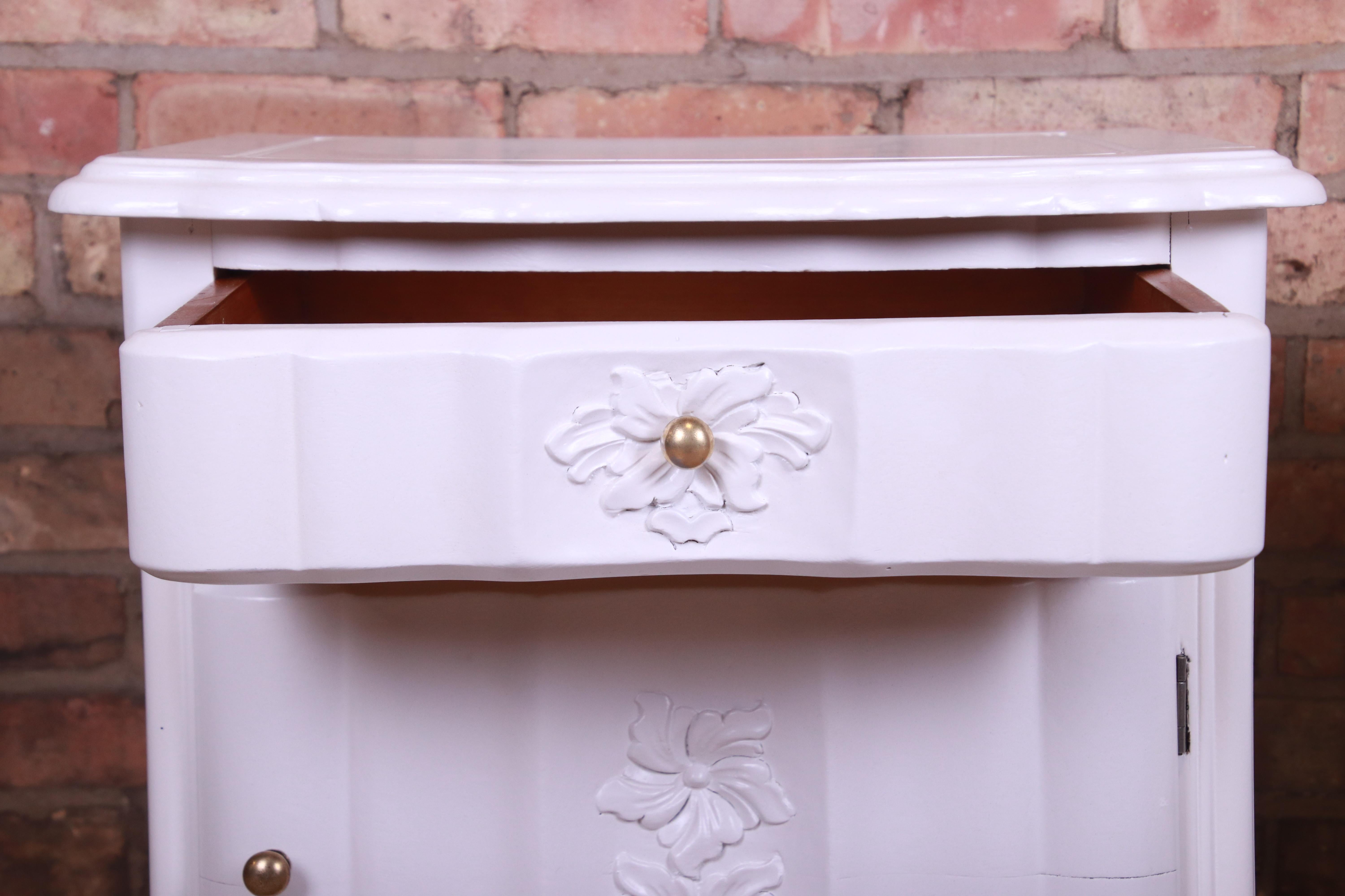 Antique French Provincial Louis XV White Lacquered Nightstands, Newly Refinished 3