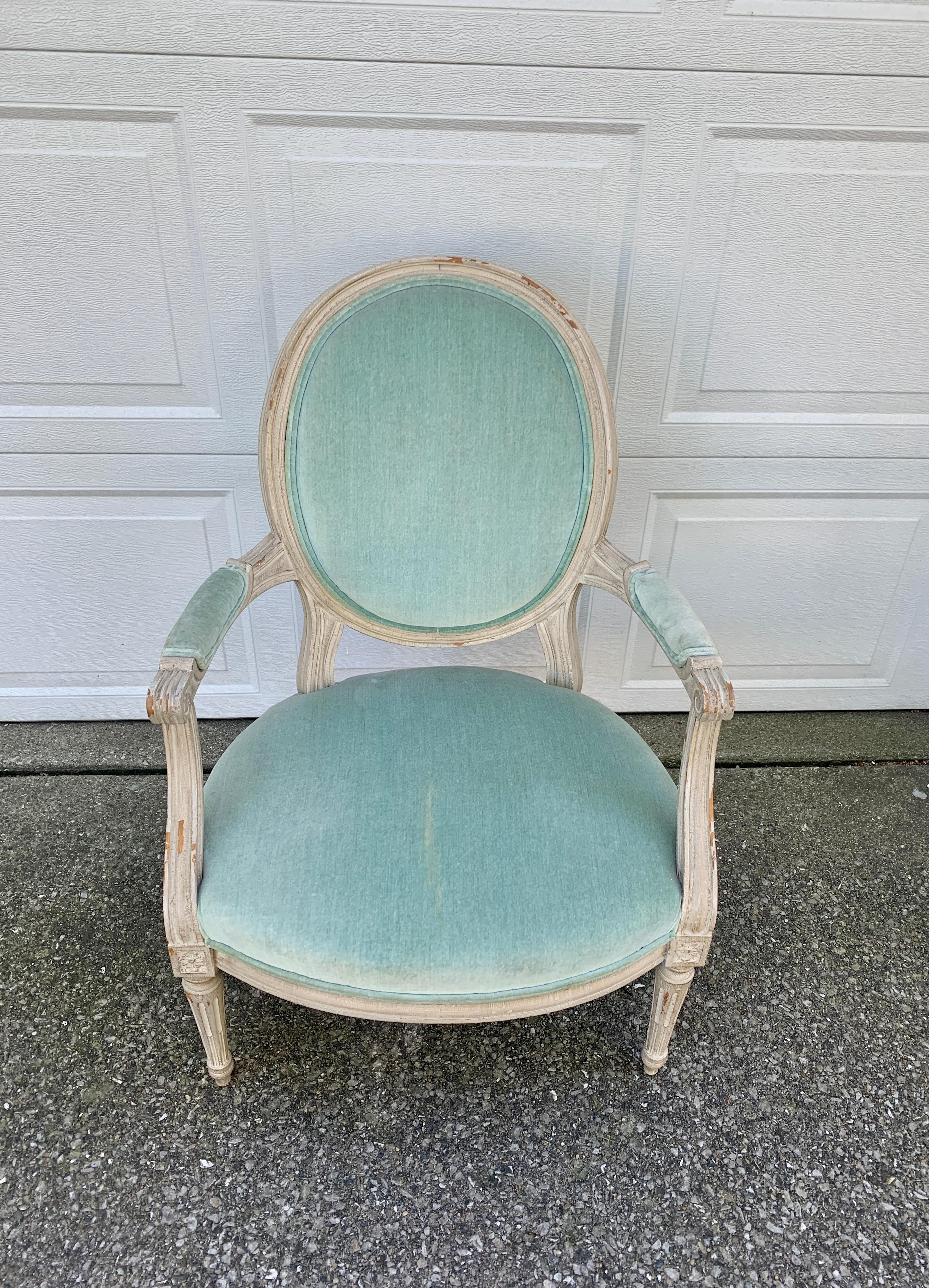 Antique French Provincial Louis XVI Armchair In Good Condition For Sale In Elkhart, IN