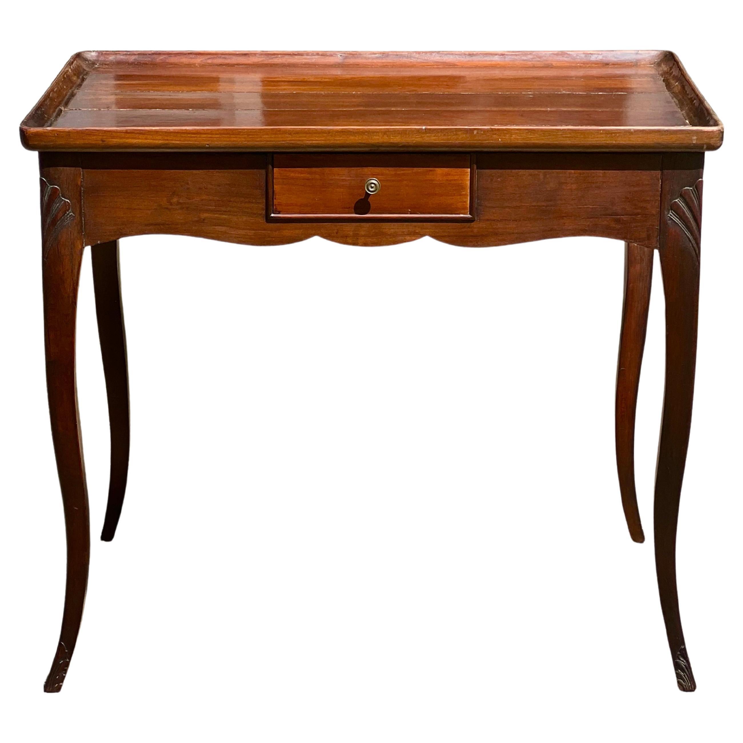 Antique French Provincial Mahogany Louis XV Style Tea Table, circa 1900 For Sale