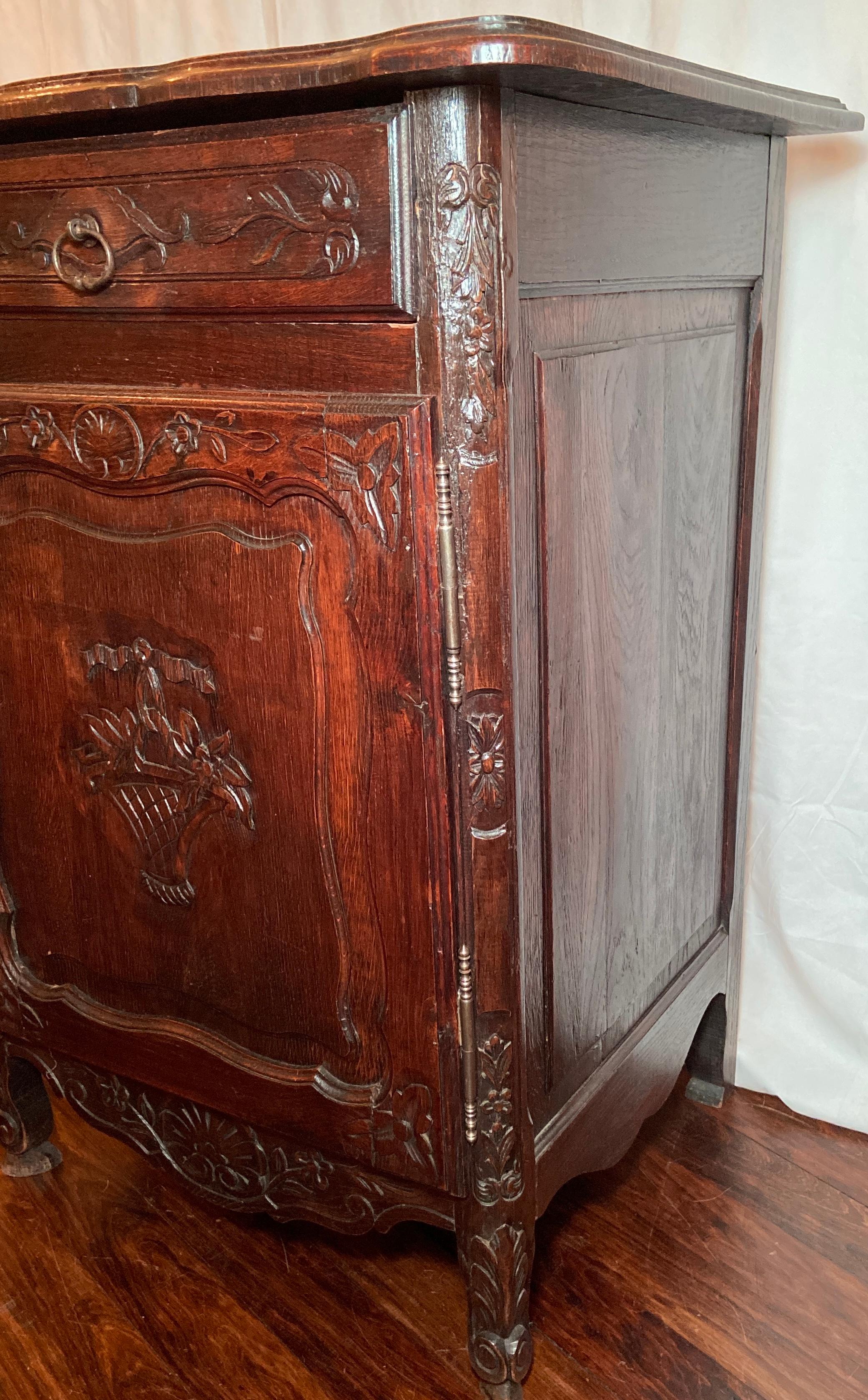 Antique French Provincial Oak Dresser, Circa 1860 For Sale 4