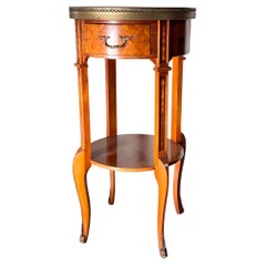 Antique French Provincial Parquet Side Table, Siglo XIX