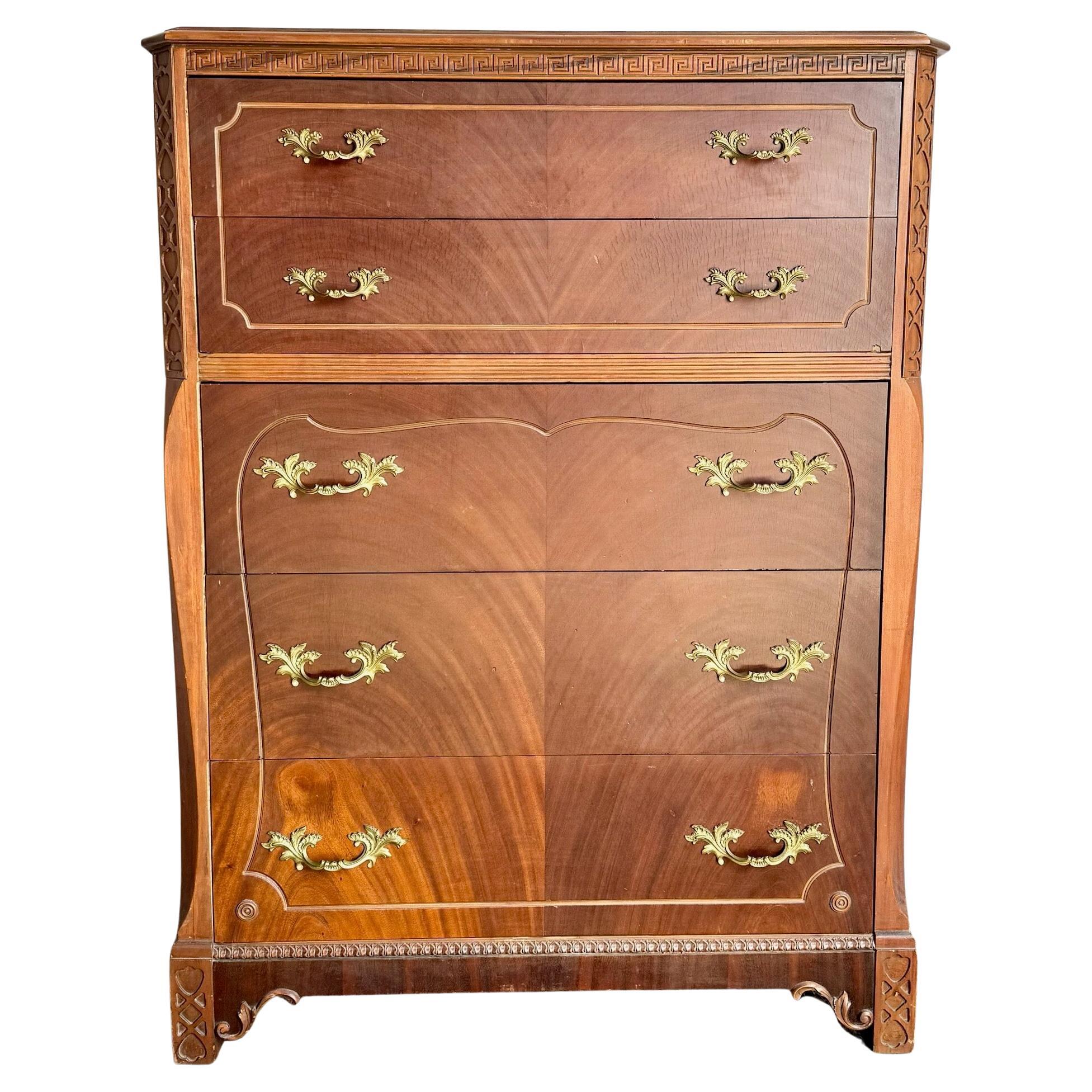 Antique French Provincial Style - Highboy in legno di Imperial Furniture