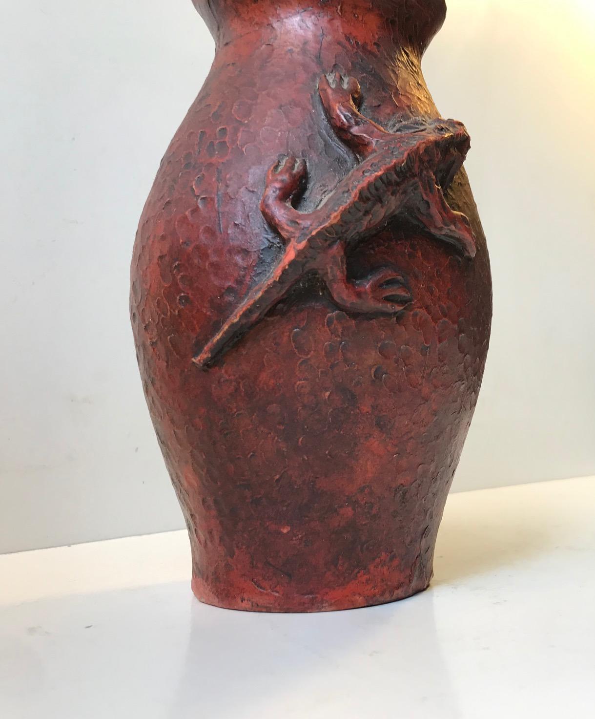 Antique French and Red Stoneware Vase with Lizard, circa 1900 5