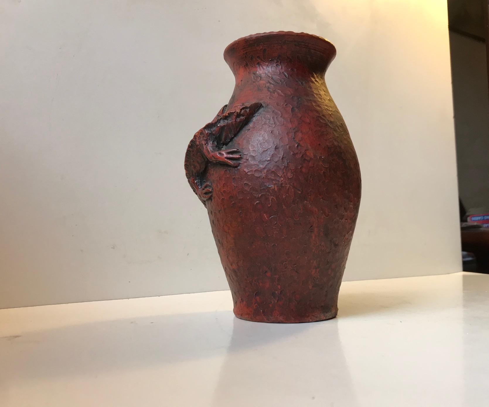 Antique French and Red Stoneware Vase with Lizard, circa 1900 2