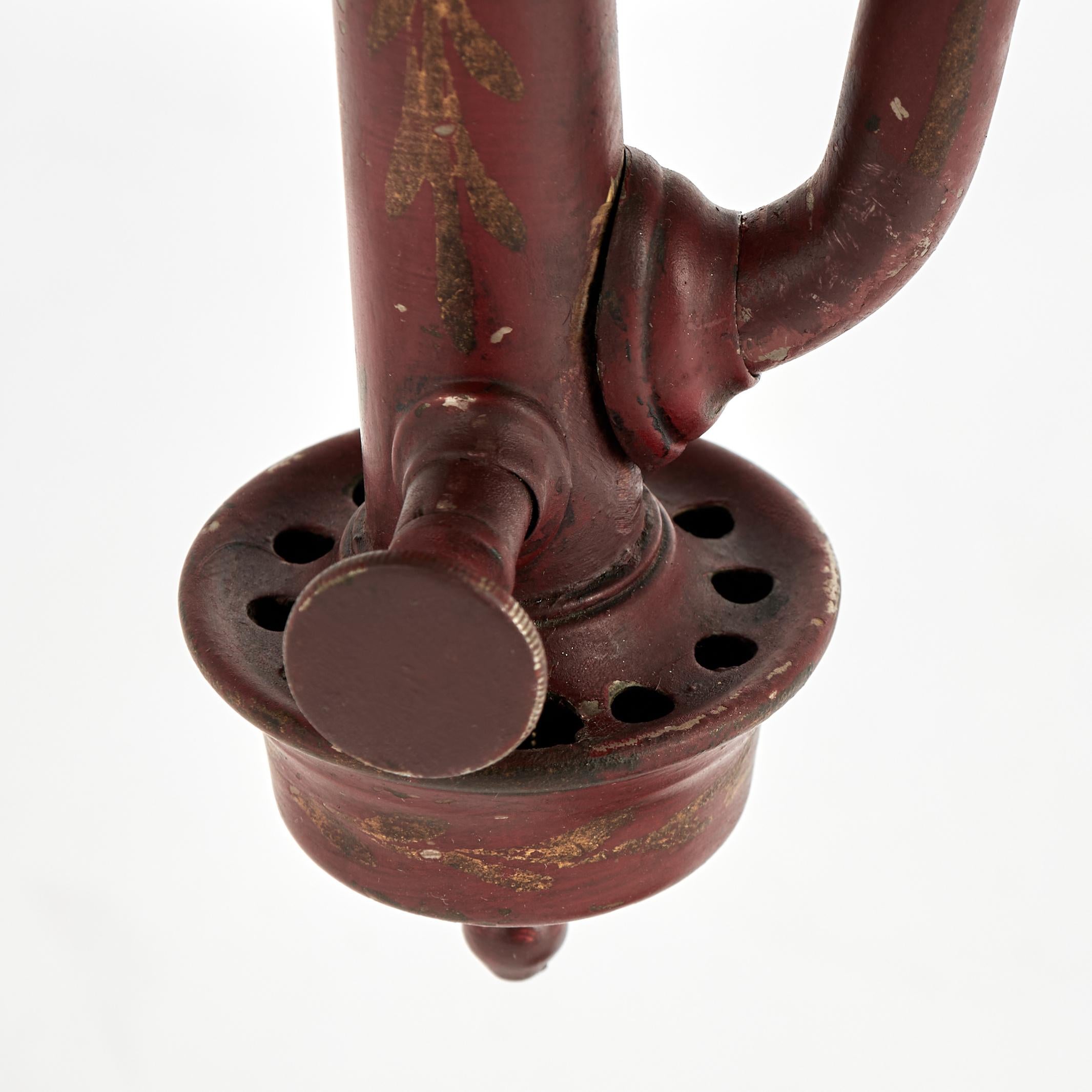 Antique French Red Tole Neo Classic Bouillotte Table Lamp In Good Condition For Sale In Palm Beach, FL