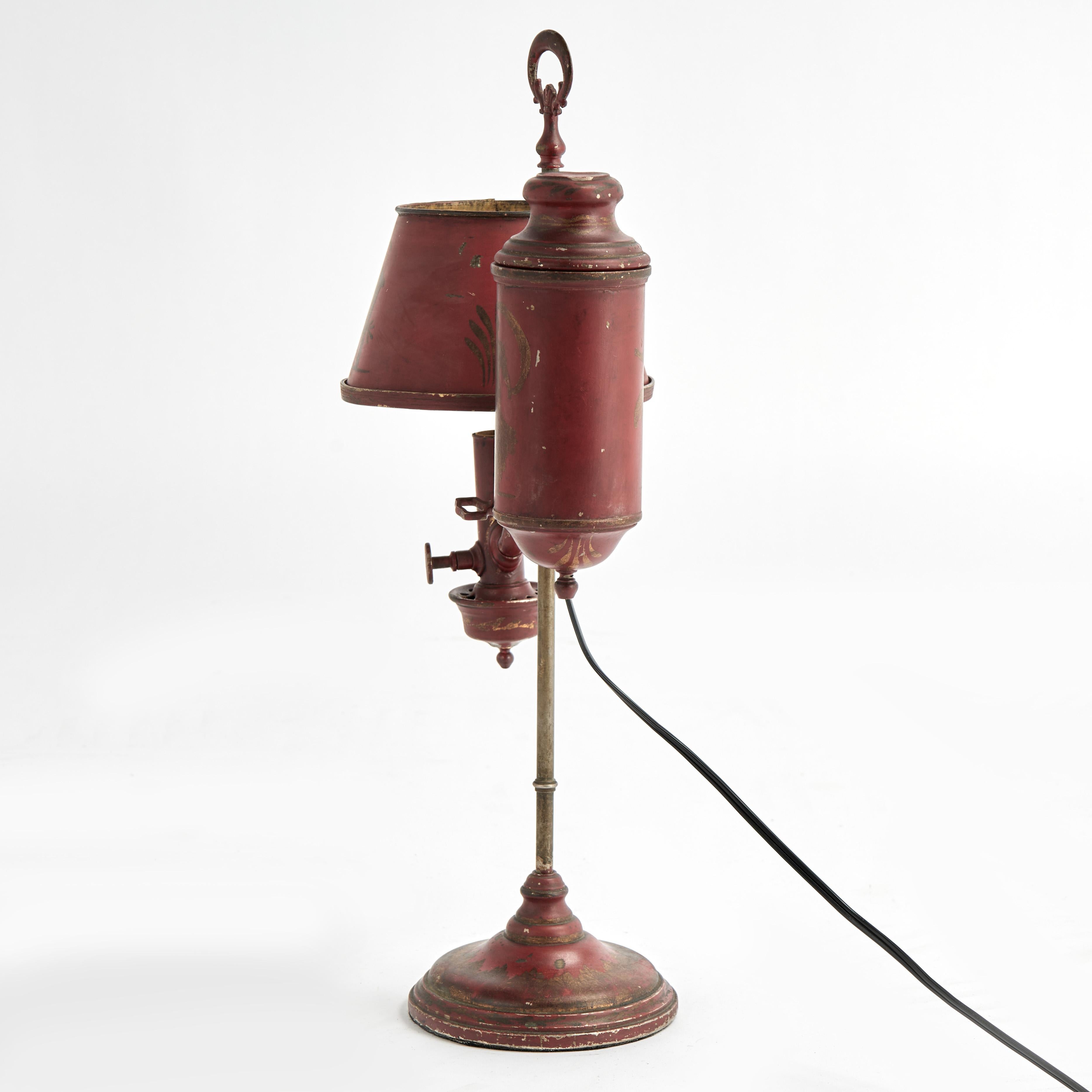 Antique French Red Tole Neo Classic Bouillotte Table Lamp For Sale 1