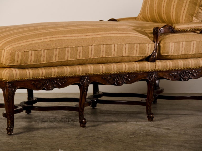 Antique French Régence Period Carved Walnut Chaise Lounge, circa 1720 For  Sale at 1stDibs