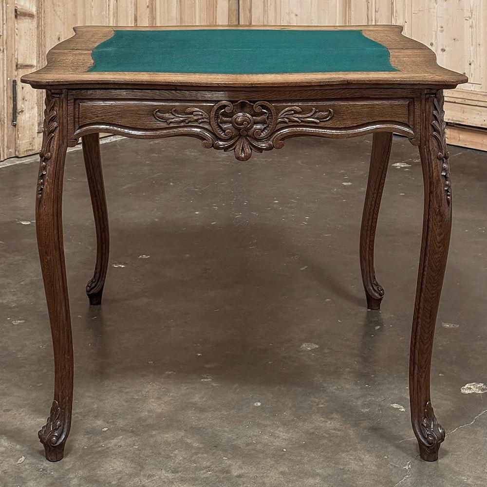 Feutre Ancienne table de jeu de style Régence française à plateau rabattable en vente