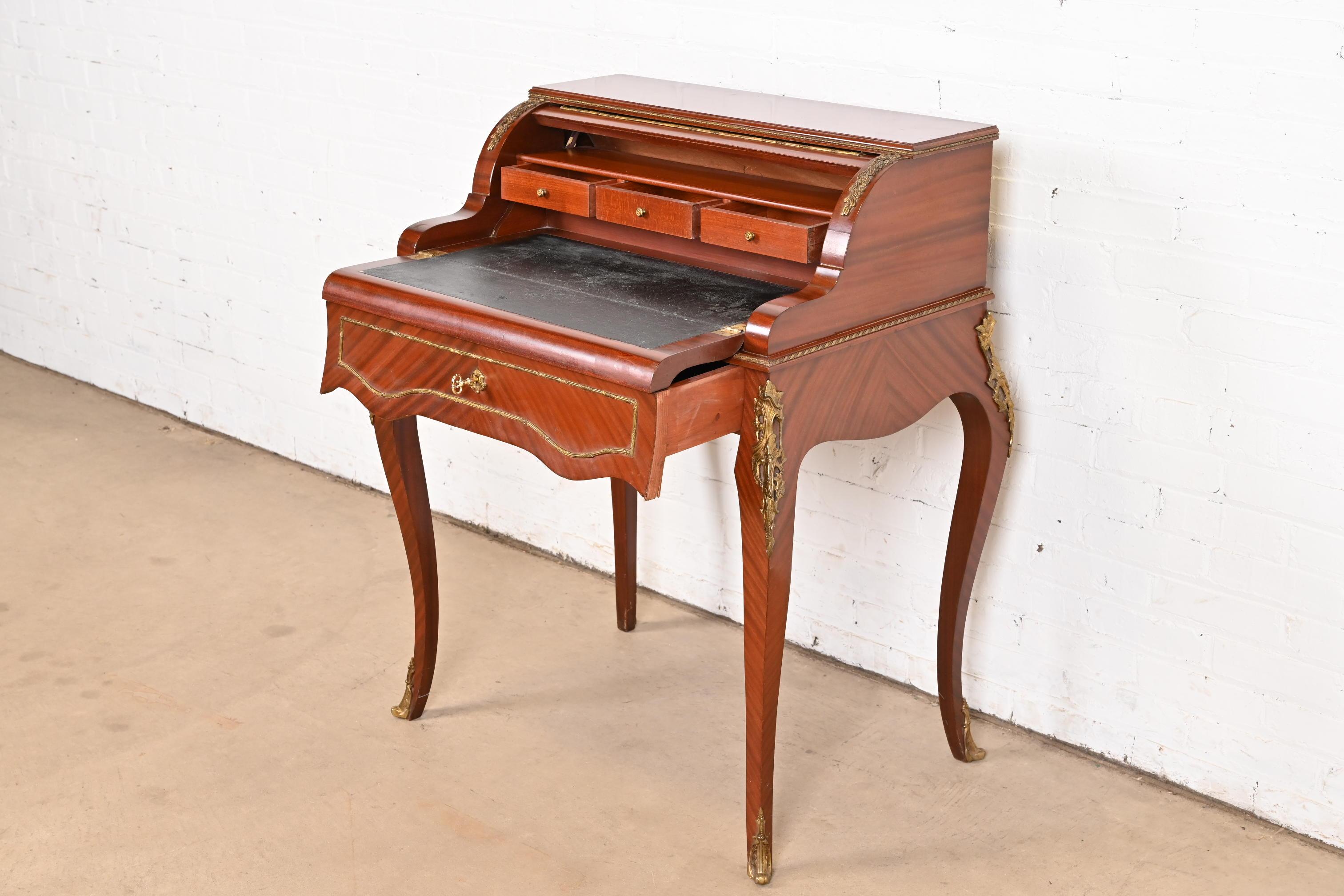 Antiker französischer Regency Louis XV Bureau De Pente Damen-Schreibtisch im Regency-Stil im Angebot 1