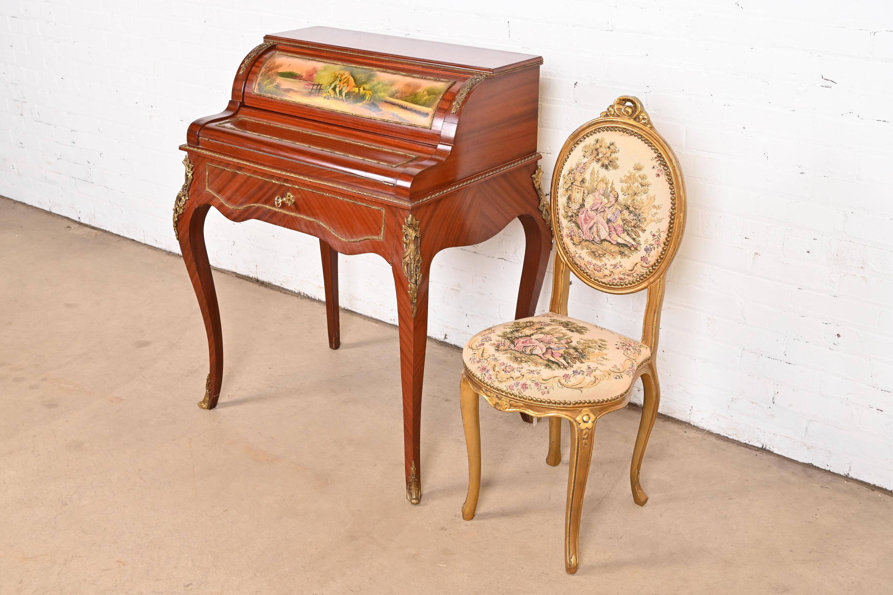 Antiker französischer Regency Louis XV Damen-Schreibtisch und vergoldeter Schreibtischstuhl im Regency-Stil (Louis XV.) im Angebot