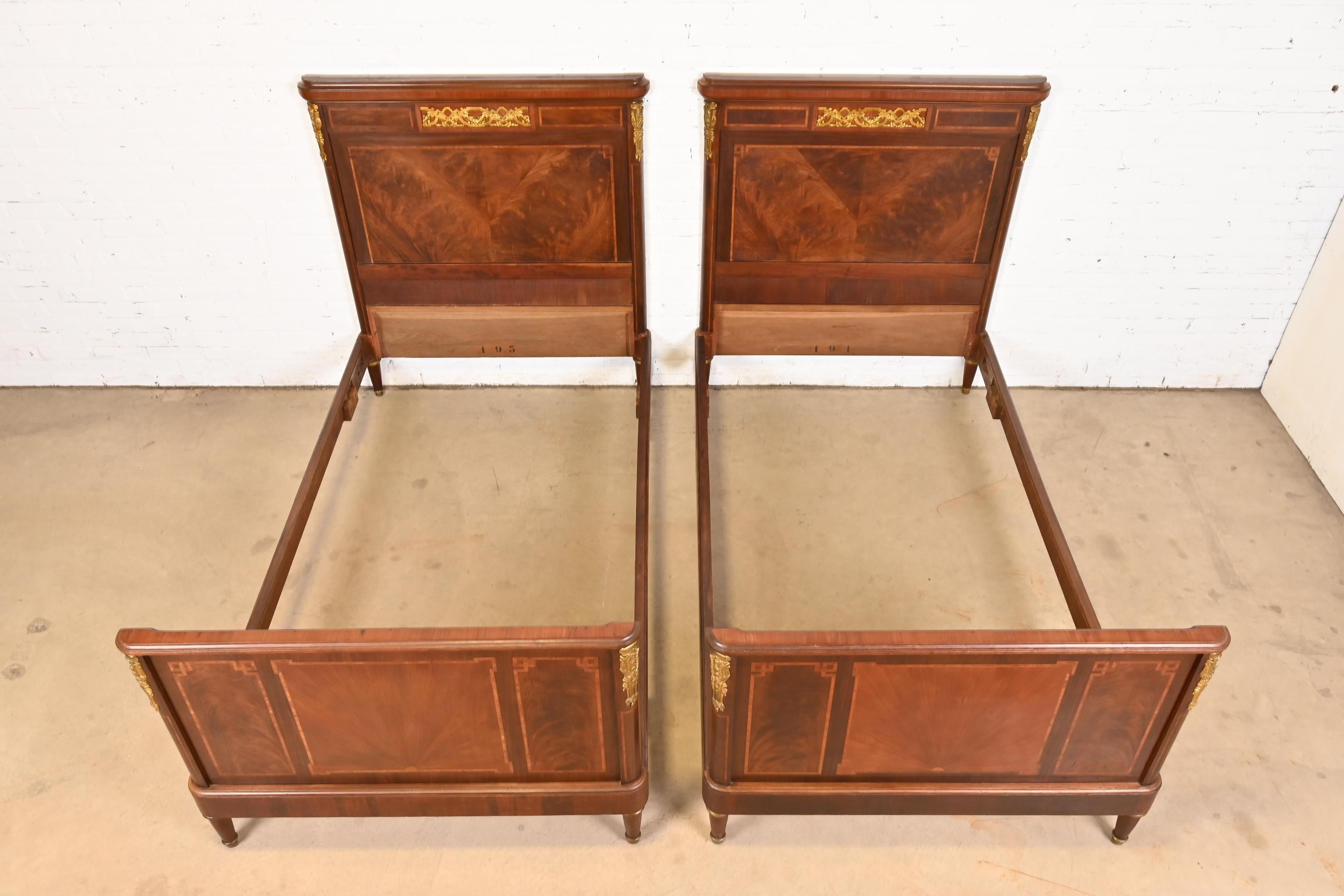 Antique French Regency Louis XVI Inlaid Flame Mahogany Bronze Mounted Twin Beds 4
