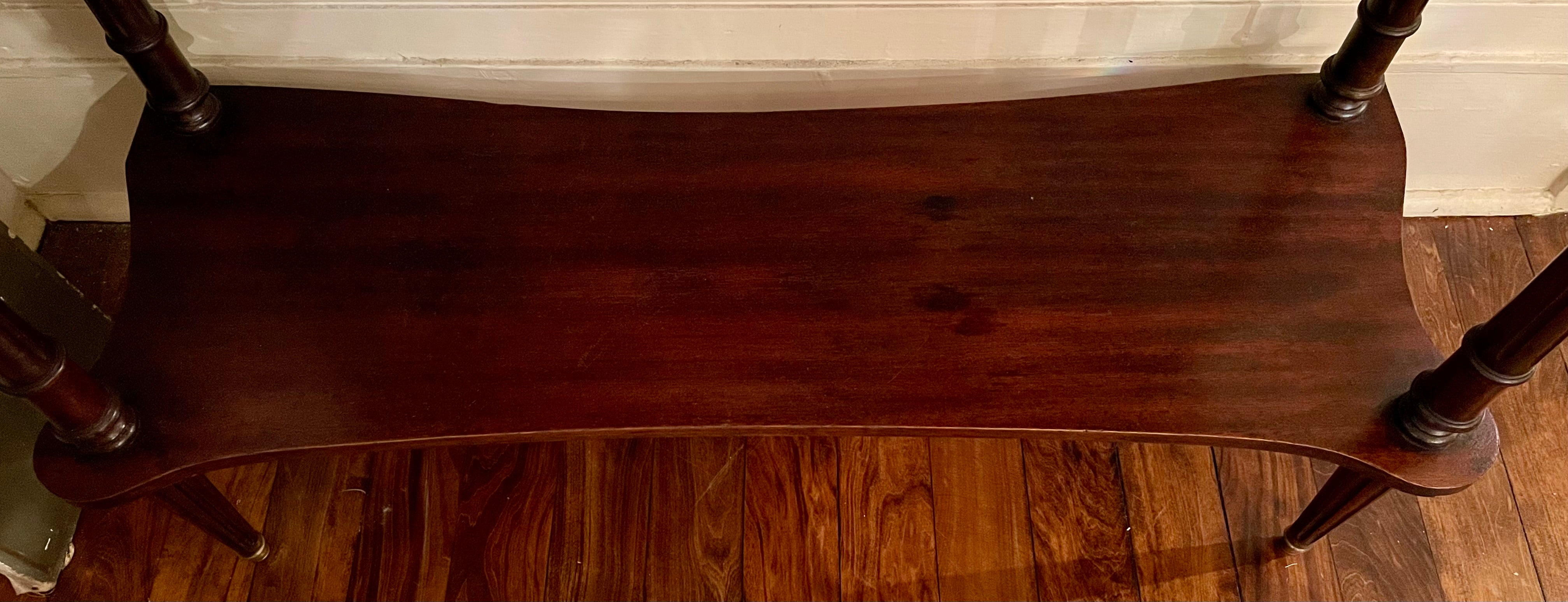 Antique French Regency Style Narrow Mahogany Table with Marble Top, C.1920-1930 in vendita 3