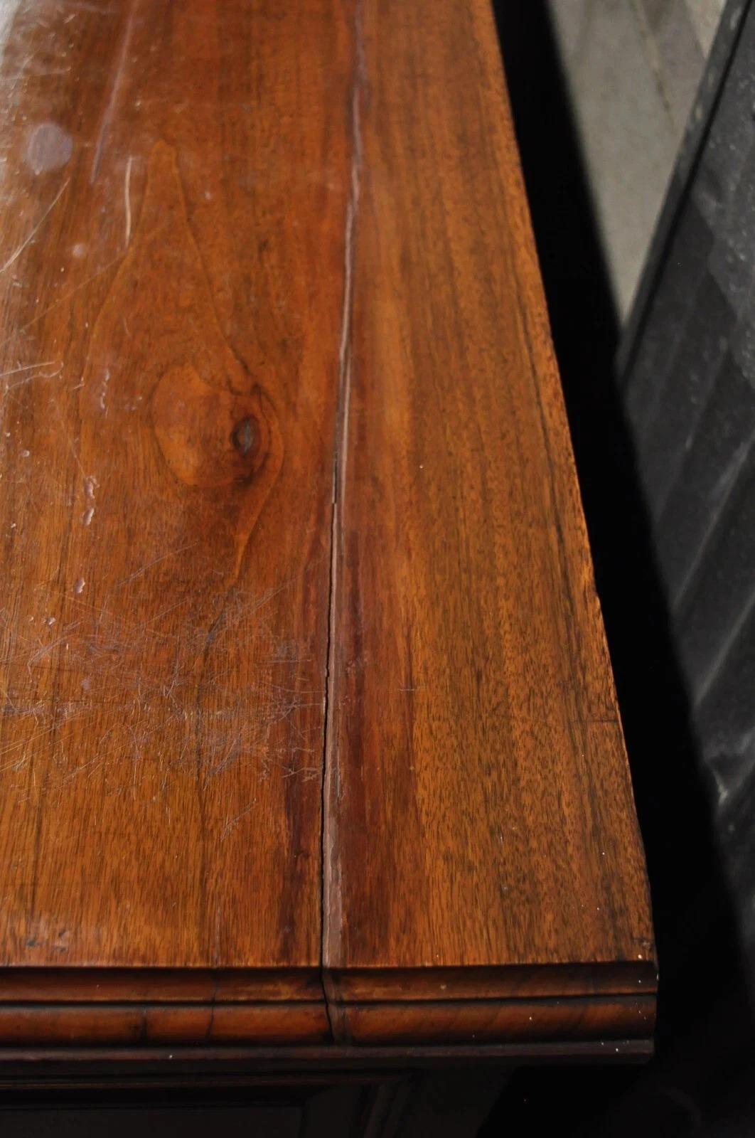 Antique French Renaissance Art Nouveau Mahogany Bowed Front Buffet Sideboard For Sale 3