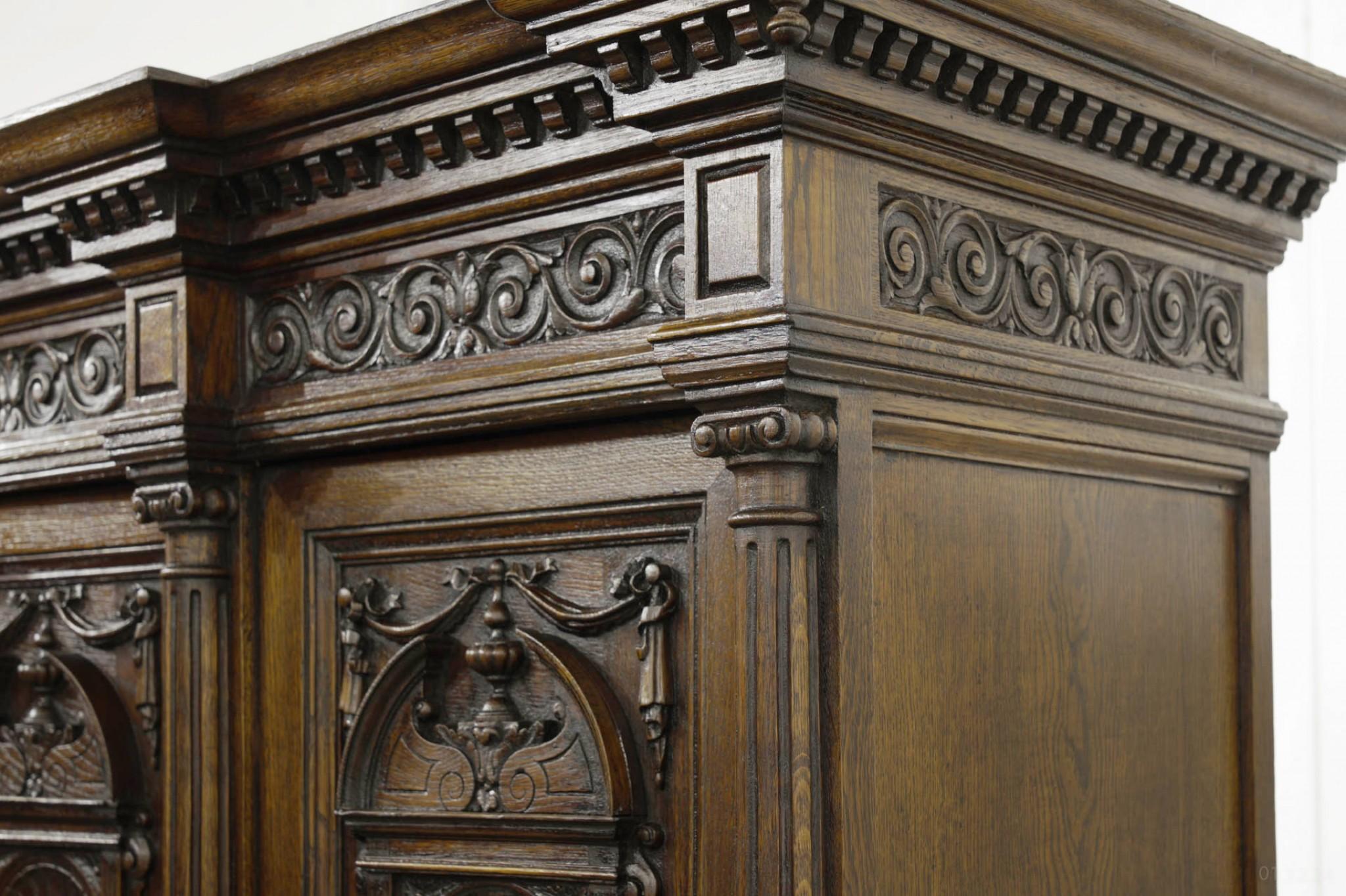 Antique French Renaissance Cabinet Buffet Carved Server 1880 For Sale 4