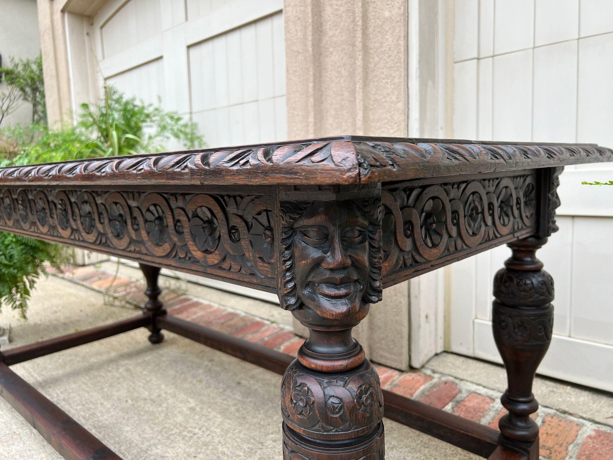 Antique French Renaissance Sculptée Oak Library Center Table Console Island c1880 en vente 7