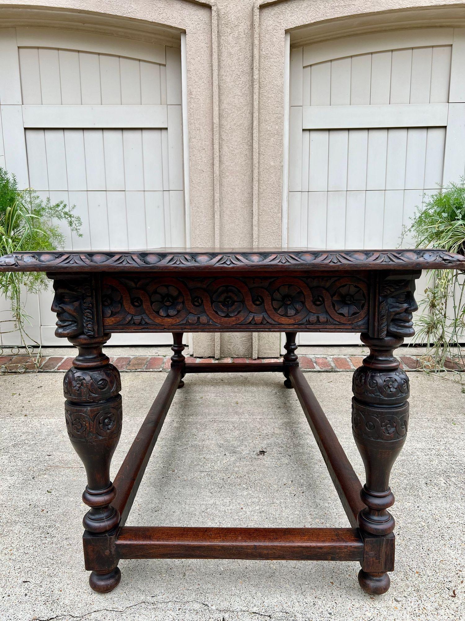 Antique French Renaissance Sculptée Oak Library Center Table Console Island c1880 en vente 12
