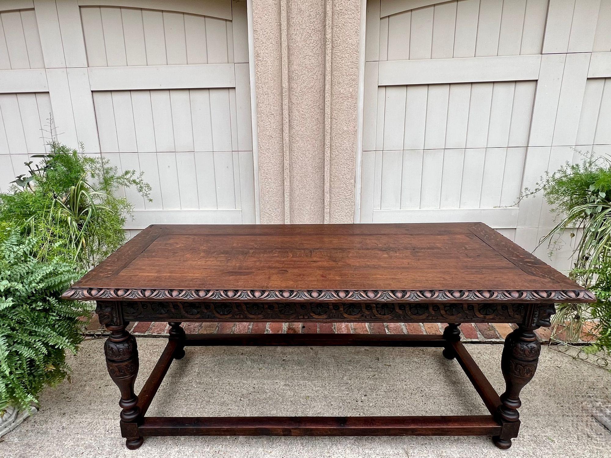 Provincial français Antique French Renaissance Sculptée Oak Library Center Table Console Island c1880 en vente