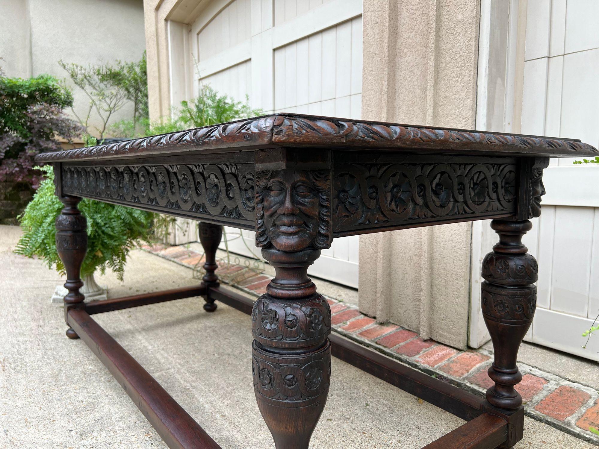 Antique French Renaissance Sculptée Oak Library Center Table Console Island c1880 en vente 1