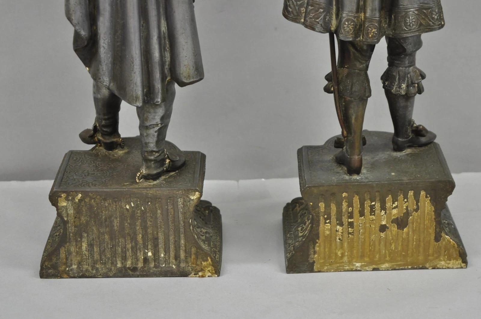 Antique French Renaissance Don Juan & Don Cesar Sculture in metallo spelta 2 pezzi in vendita 4