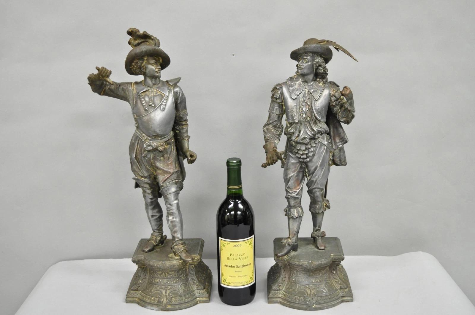 Antique French Renaissance Don Juan & Don Cesar Sculture di metallo spelta 