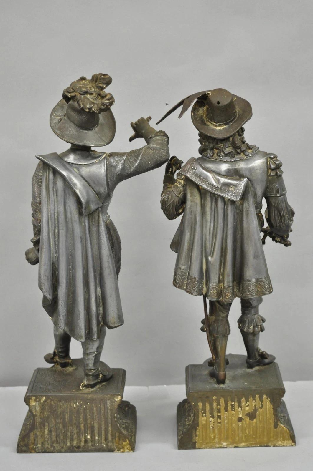 Antique French Renaissance Don Juan & Don Cesar Sculture in metallo spelta 2 pezzi in vendita 2