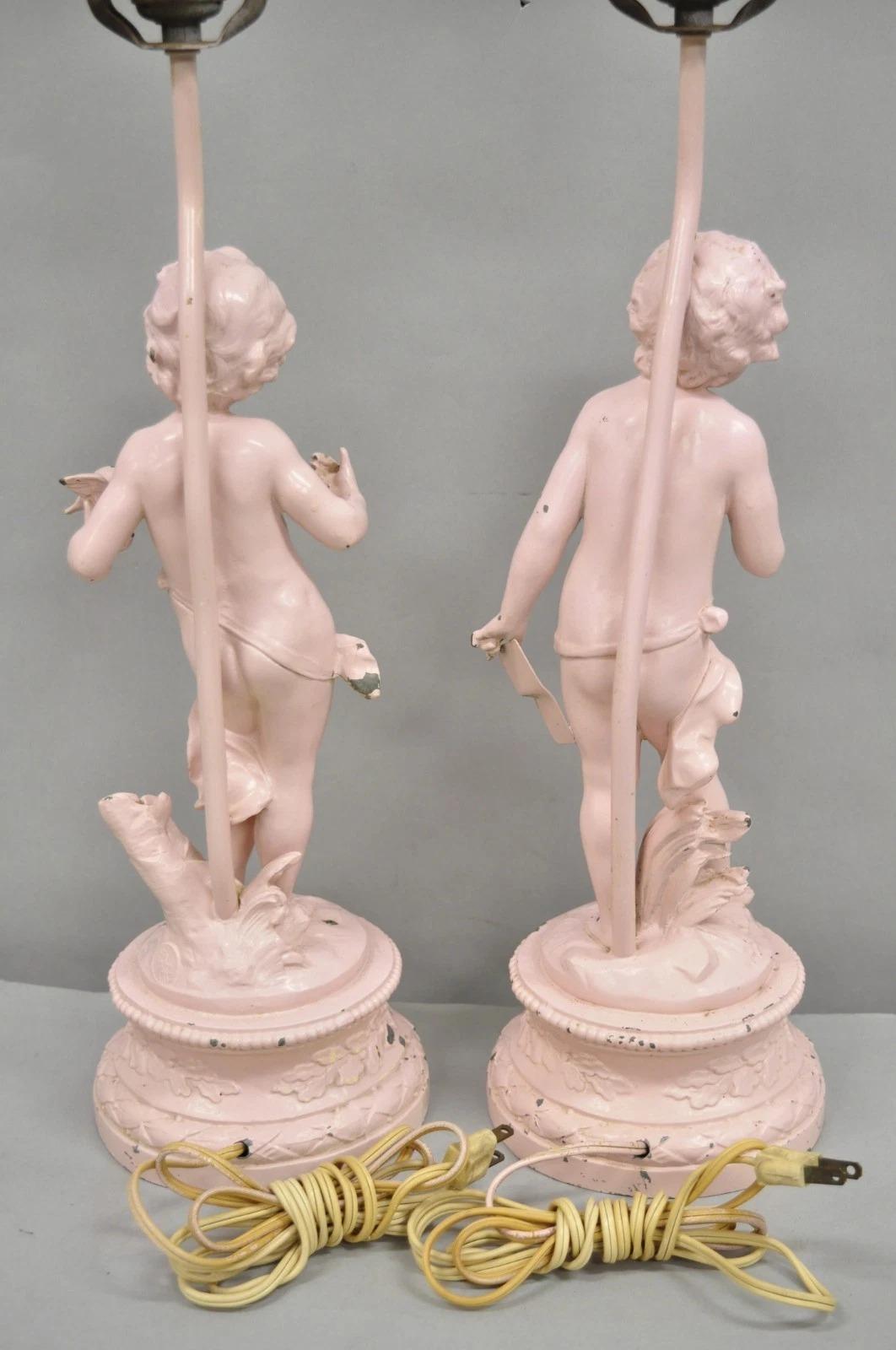 Antique French Renaissance Figural Spelter Metall Figural Cherub Tischlampen Paar im Angebot 5