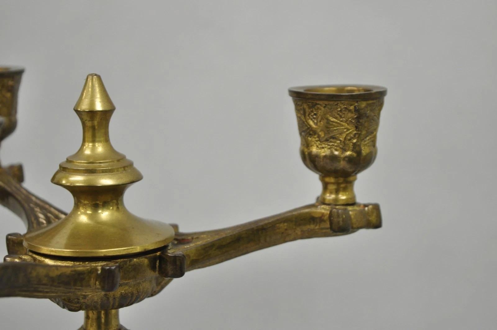 Antique Renaissance gothique française Figural Brass 16