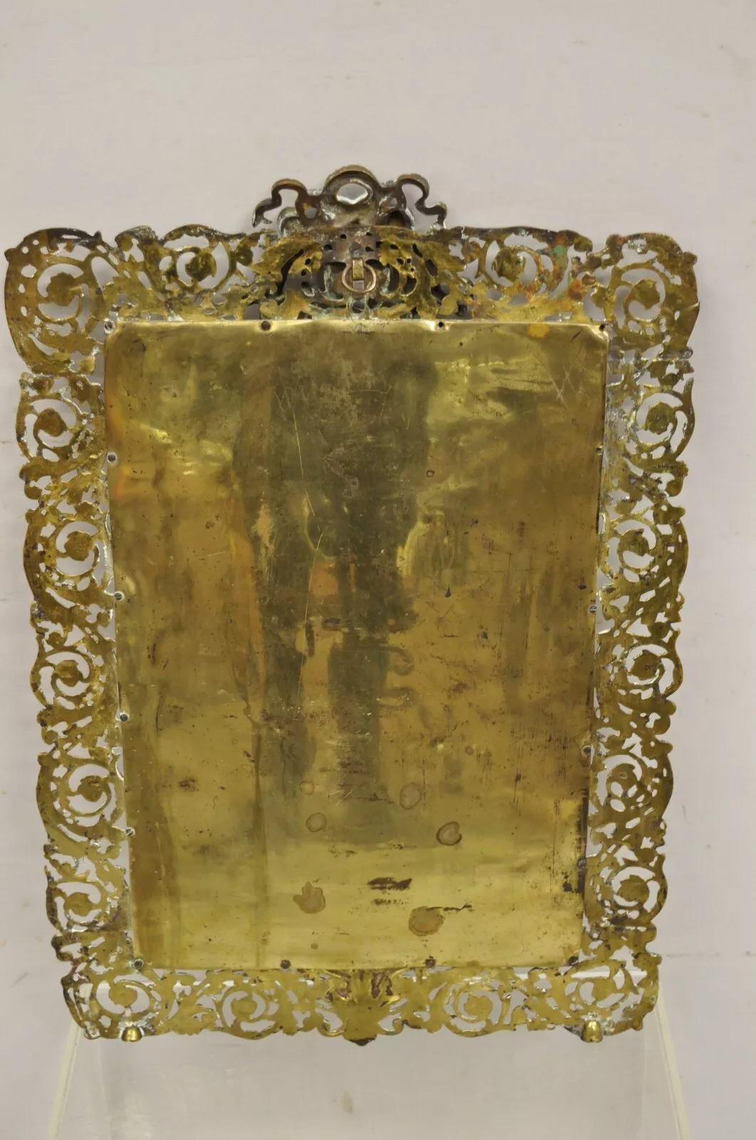 Antique French Renaissance Louis XV Bronce Dorado Figural Querubines Espejo Biselado en venta 3