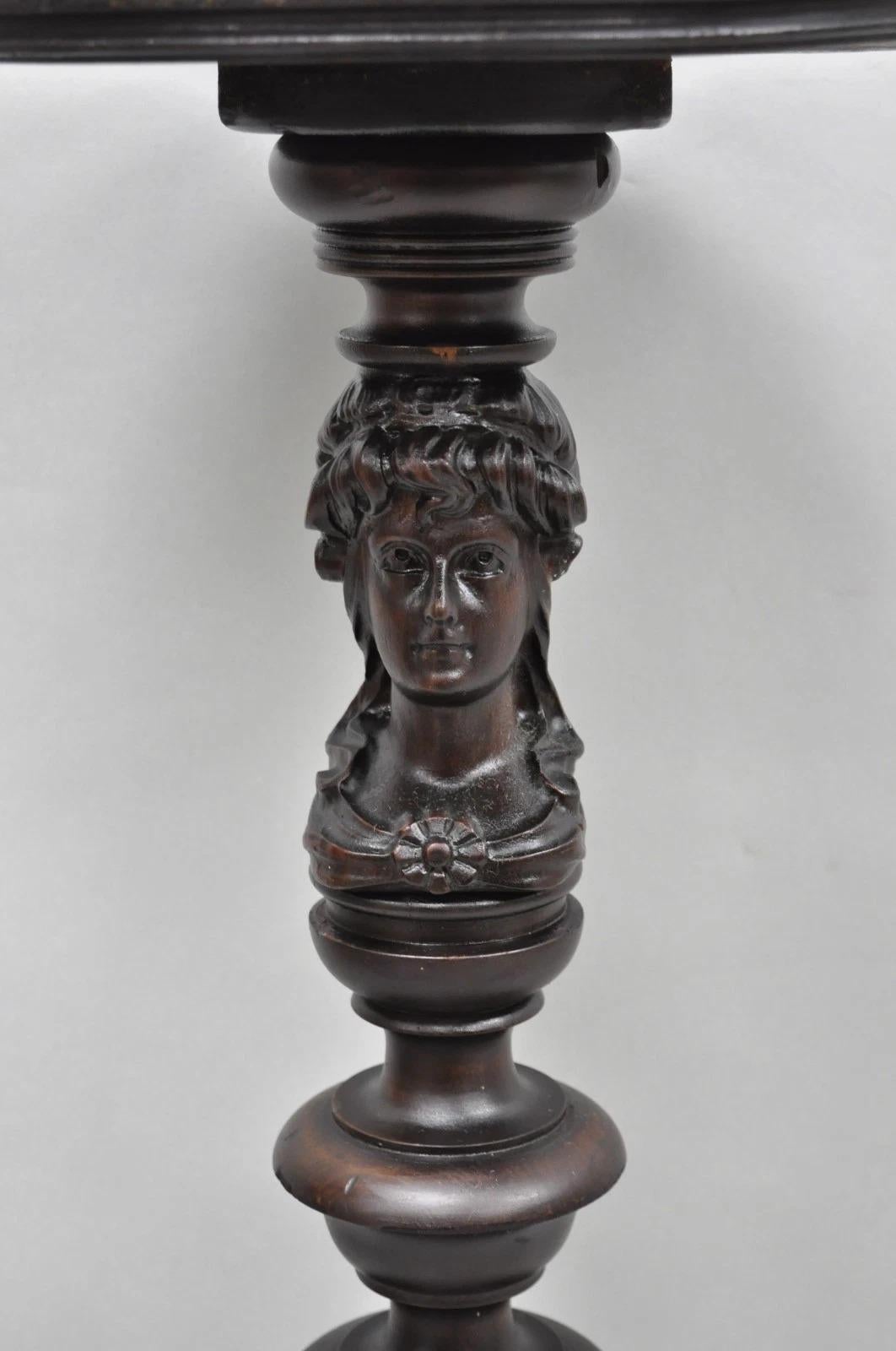 Antique French Renaissance Maiden Bust Column Caoba Pedestal Plant Stand (Sin tapa). Principios del siglo XX. Medidas: 35,5