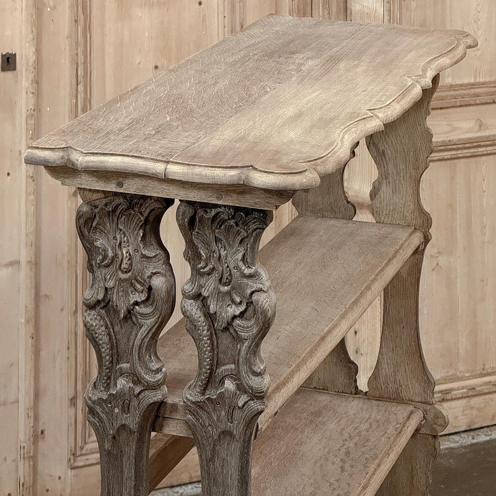 Antique French Renaissance Open Bookcase in Stripped Oak in vendita 11