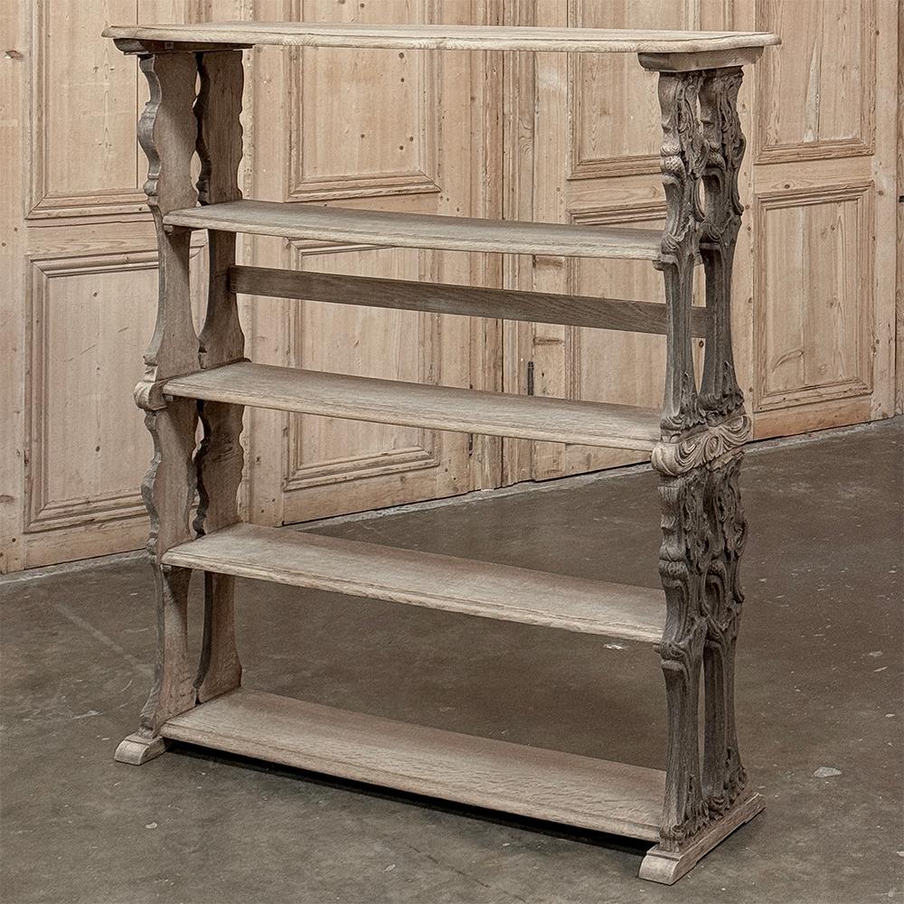 Intagliato a mano Antique French Renaissance Open Bookcase in Stripped Oak in vendita