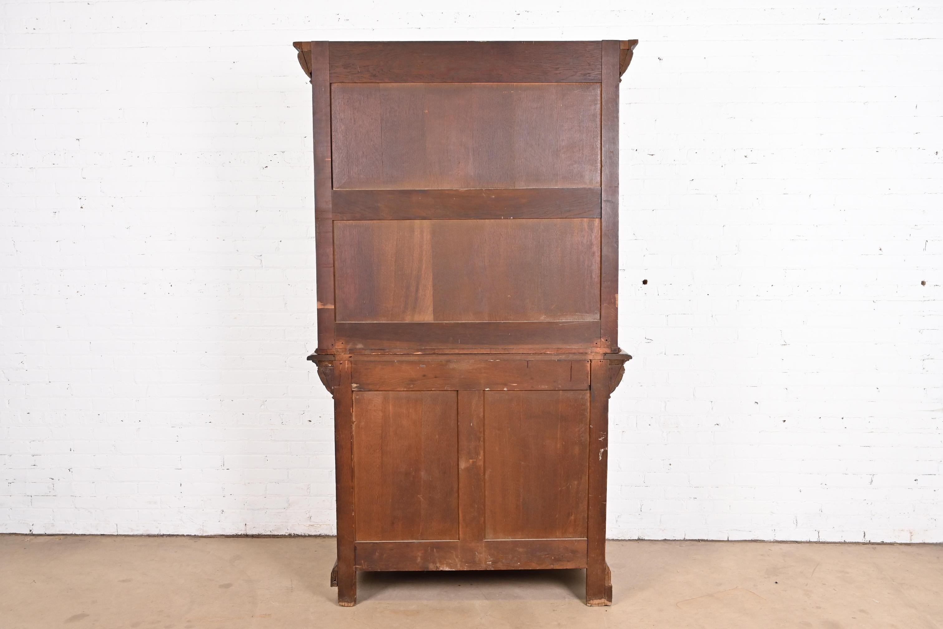 Antique French Renaissance Revival Carved Oak Breakfront Bookcase or Bar Cabinet For Sale 6