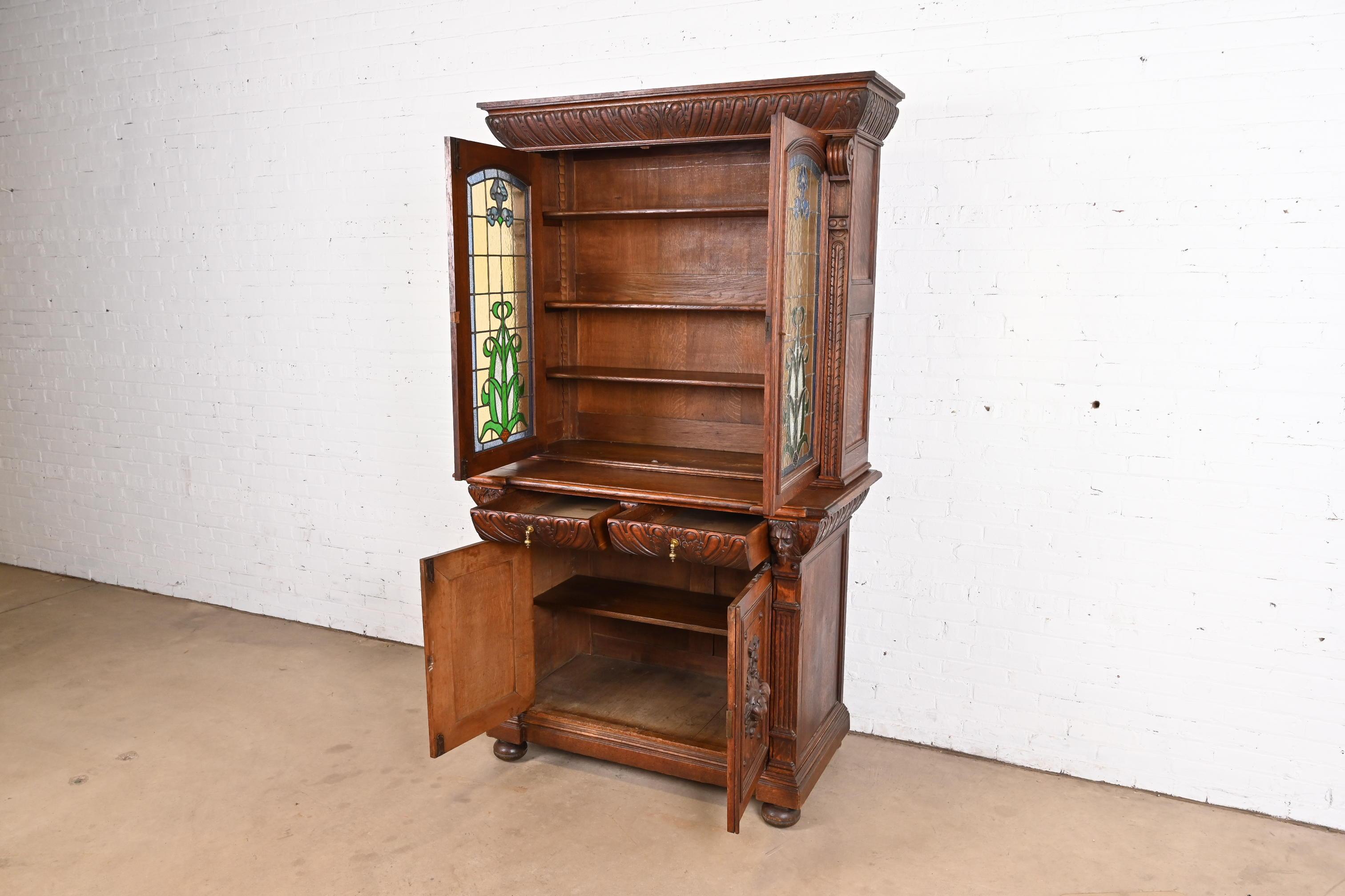 Antique French Renaissance Revival Carved Oak Breakfront Bookcase or Bar Cabinet For Sale 2
