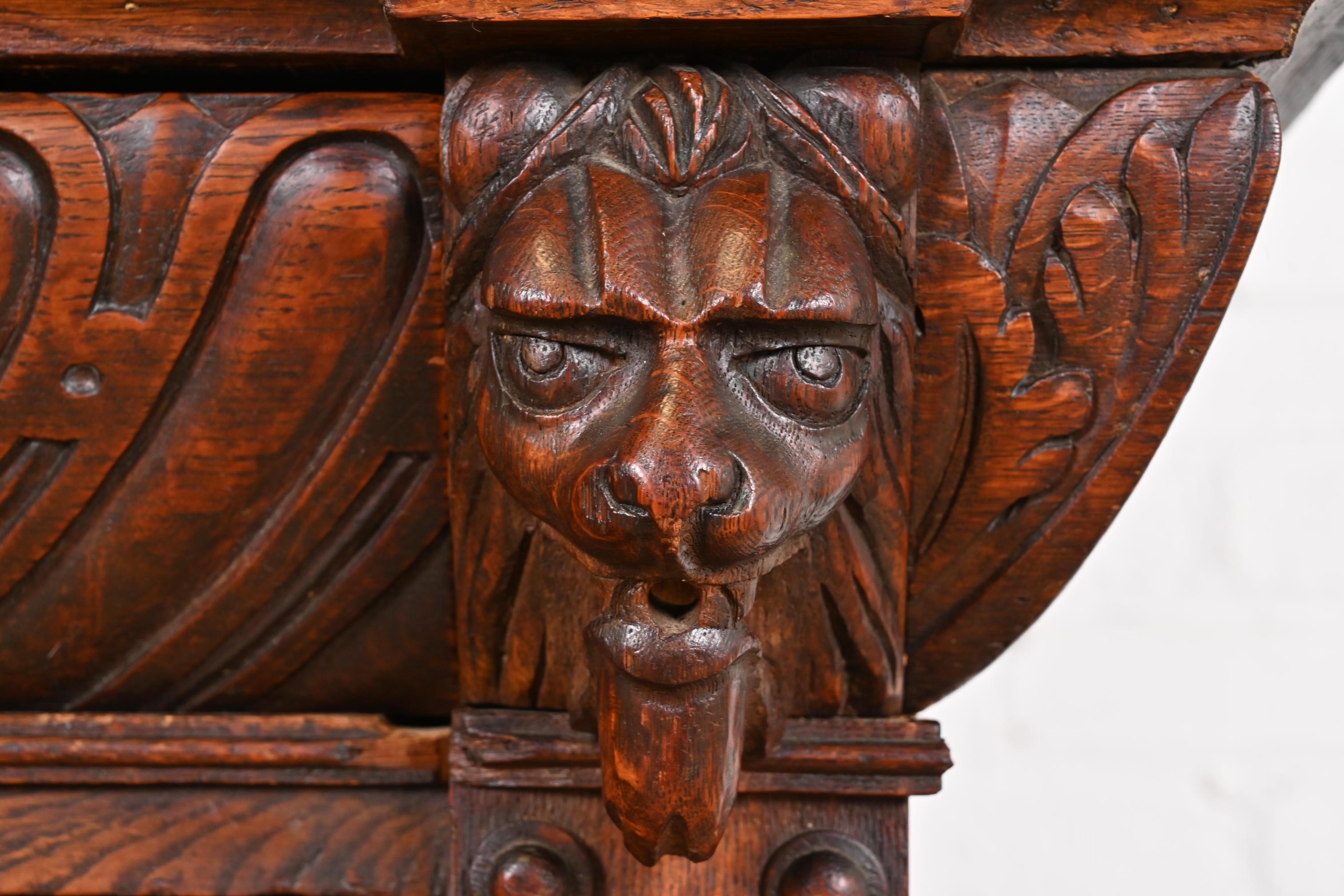 Antique French Renaissance Revival Carved Oak Breakfront Bookcase or Bar Cabinet For Sale 3