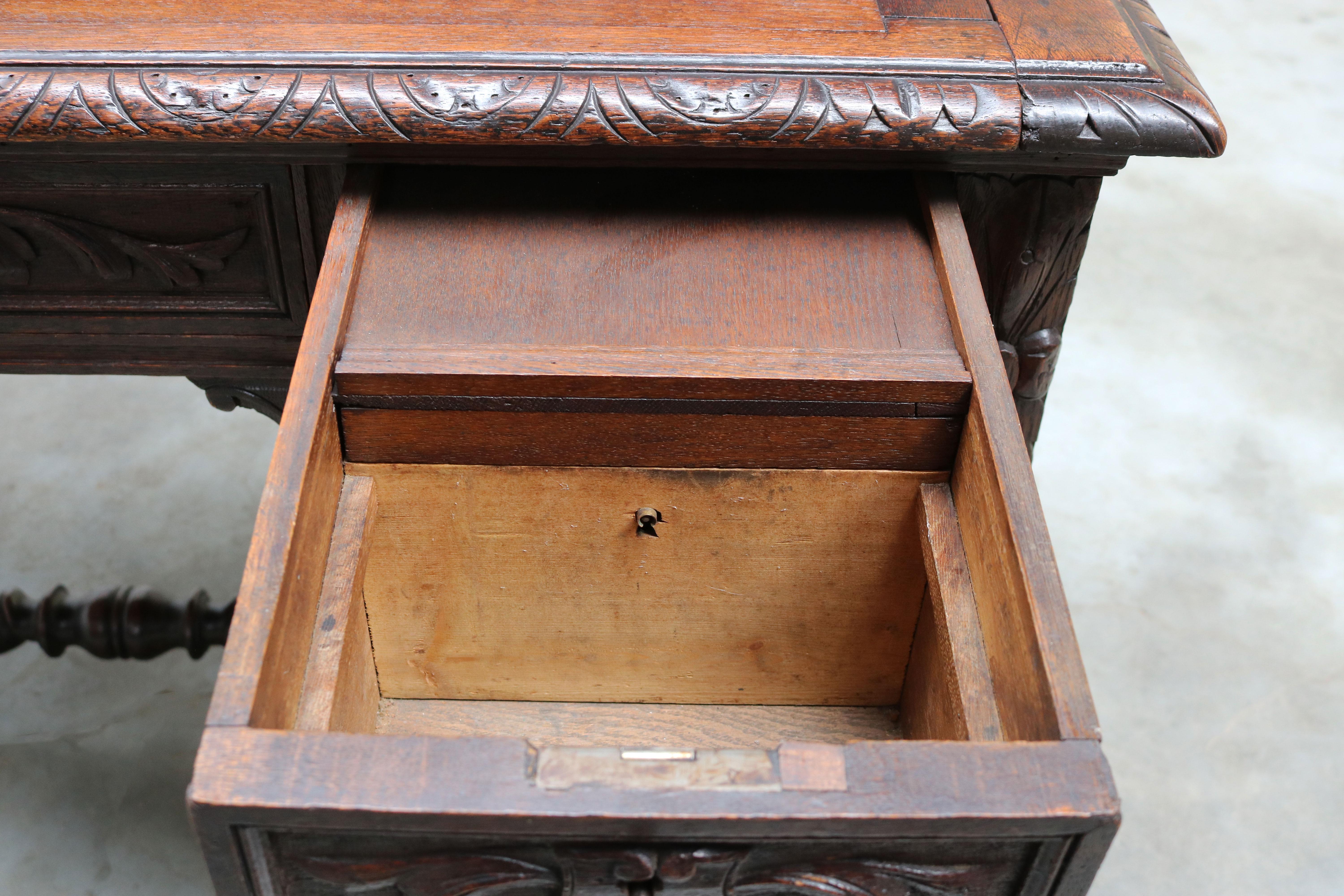 Antique French Renaissance Revival Hunt Desk / Secretaire Barley Twist Oak 19th For Sale 7