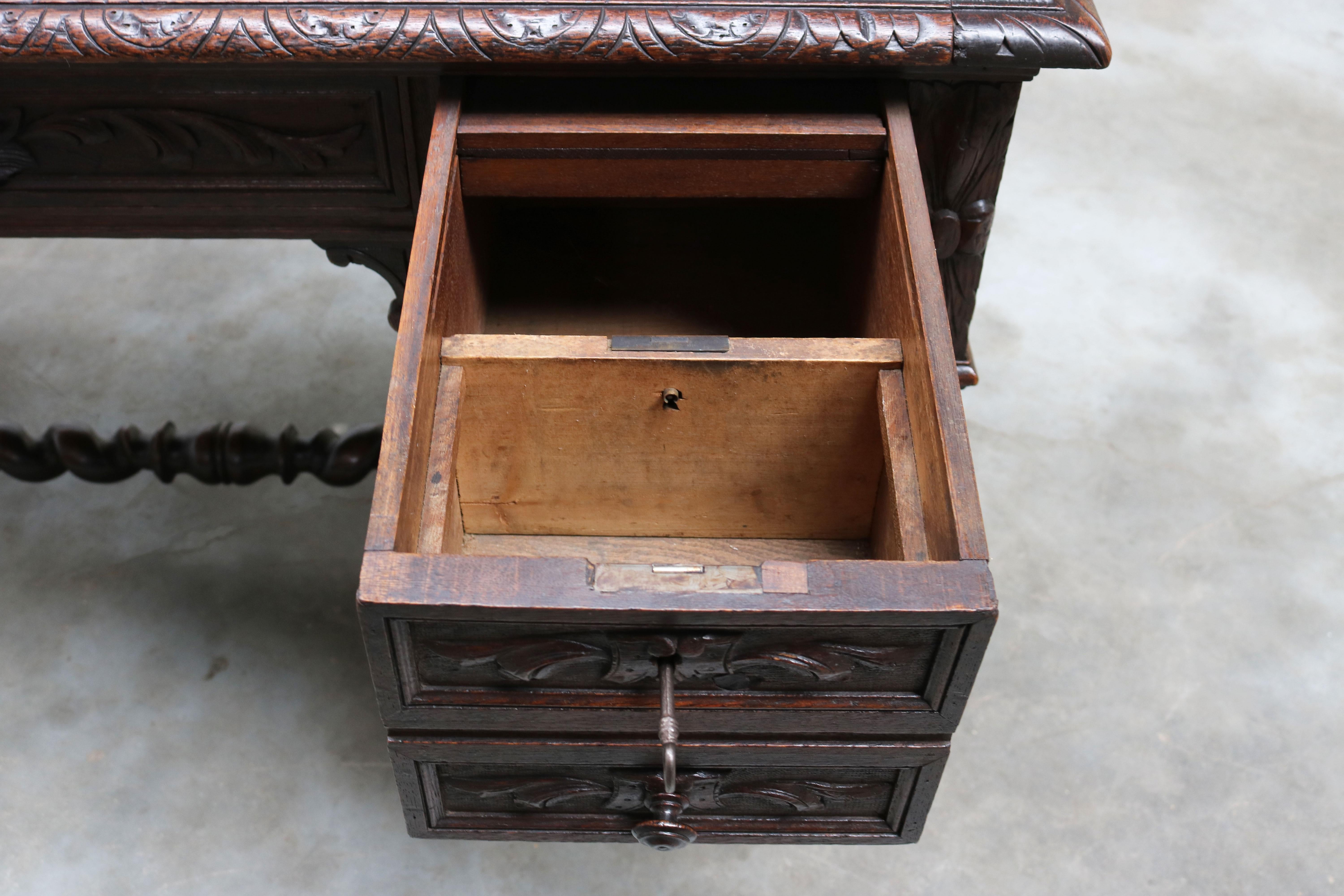 Antique French Renaissance Revival Hunt Desk / Secretaire Barley Twist Oak 19th For Sale 8