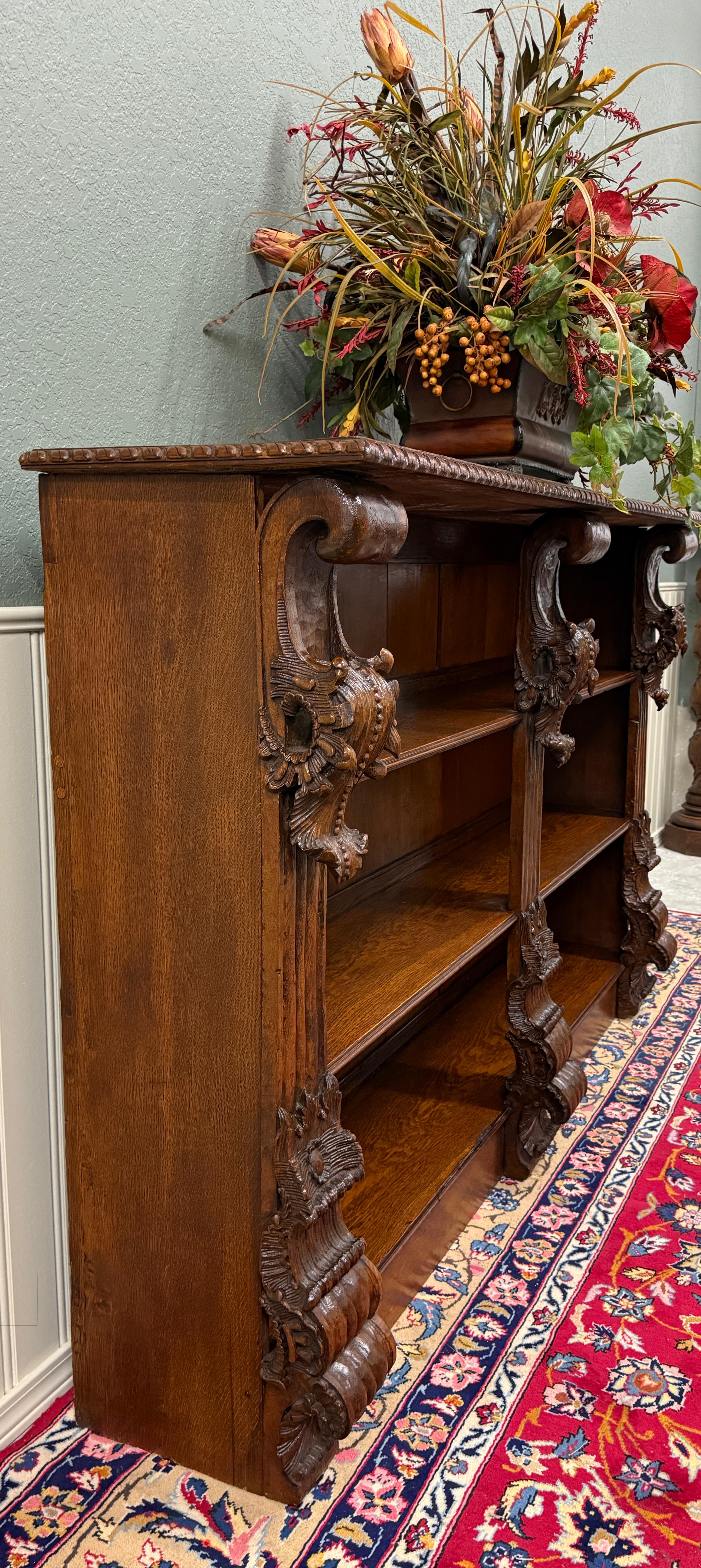 Antique French Renaissance Revival Open Bookcase Cabinet Bookshelf Oak c. 19th C en vente 2